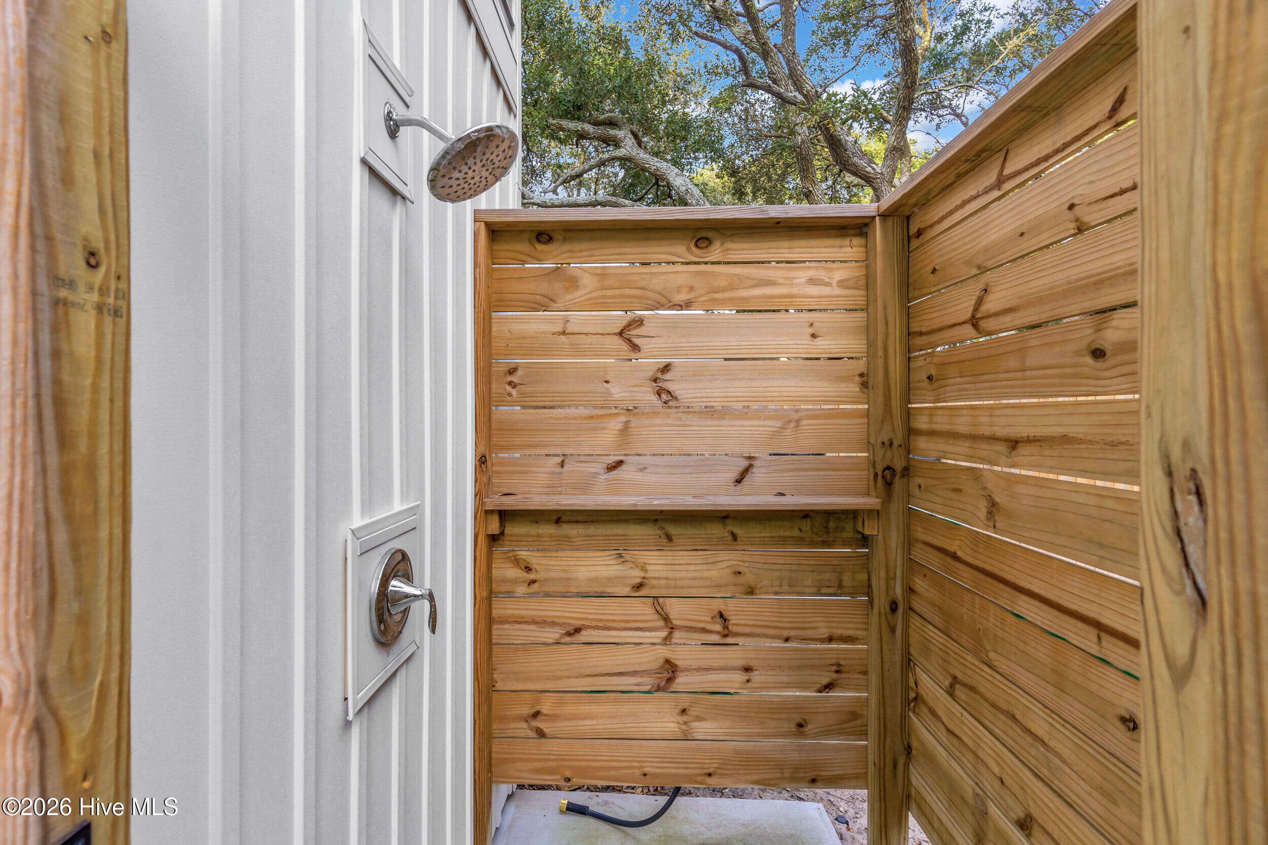 100549531 | Photo 28