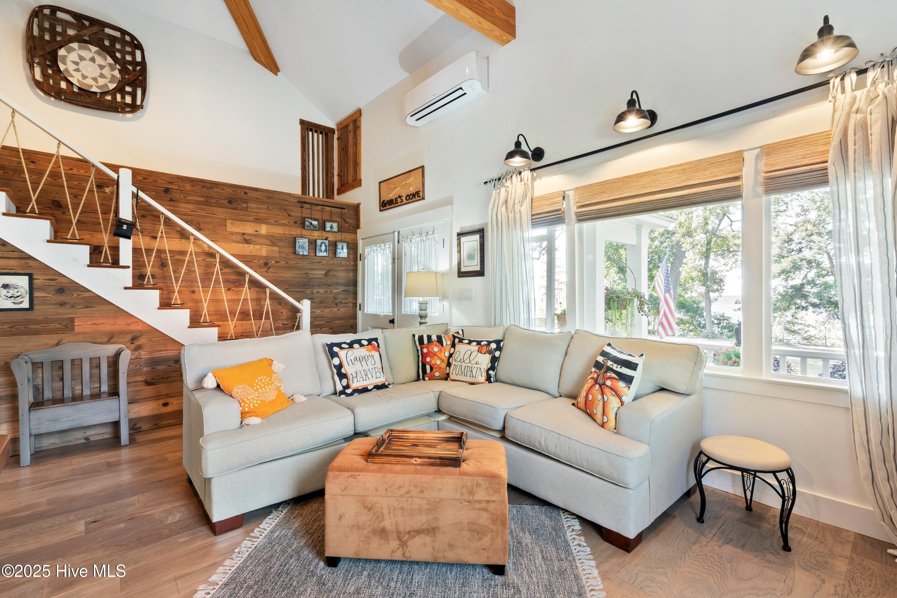 100538504 | Photo 19