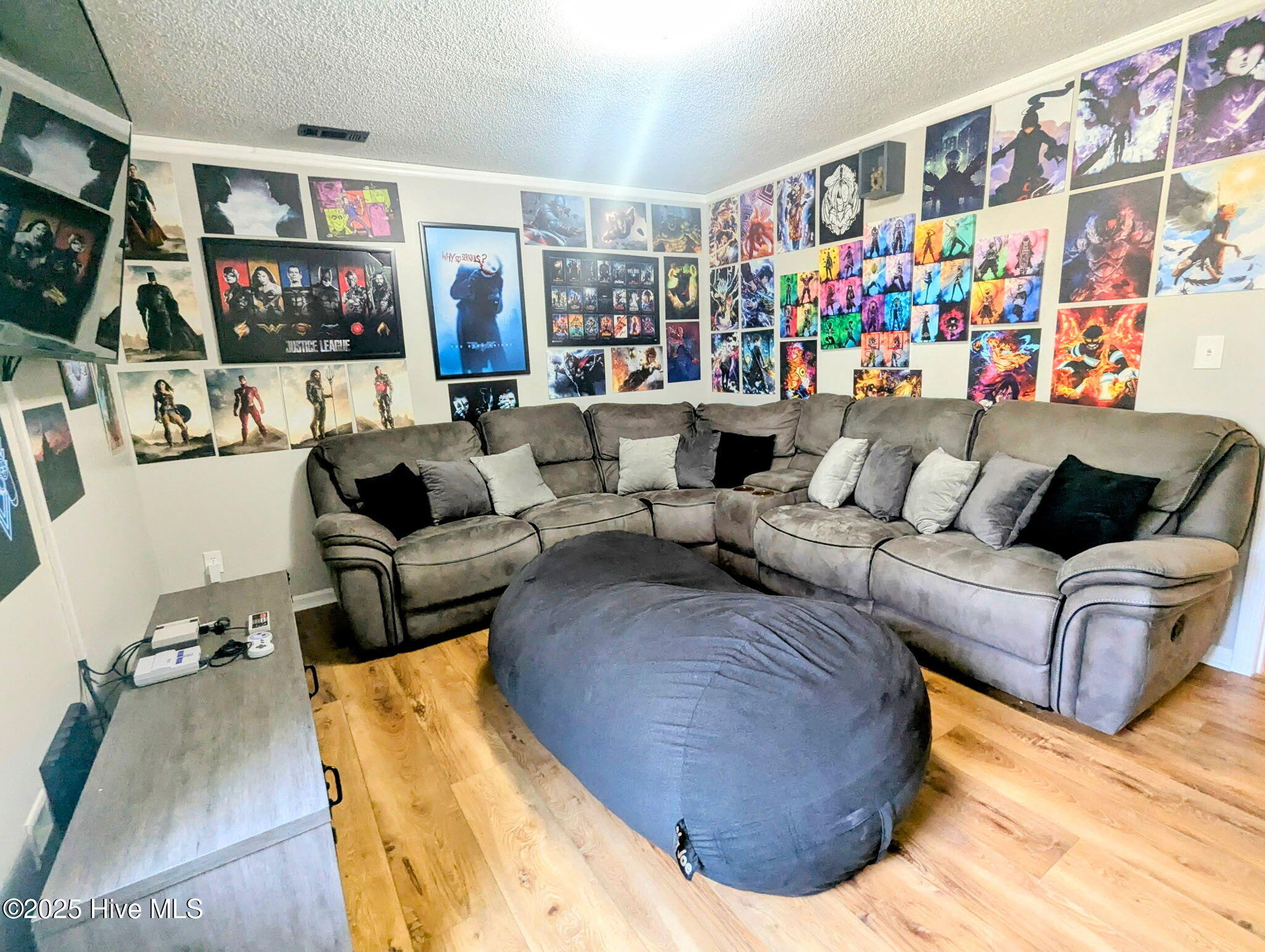 100545530 | Photo 24