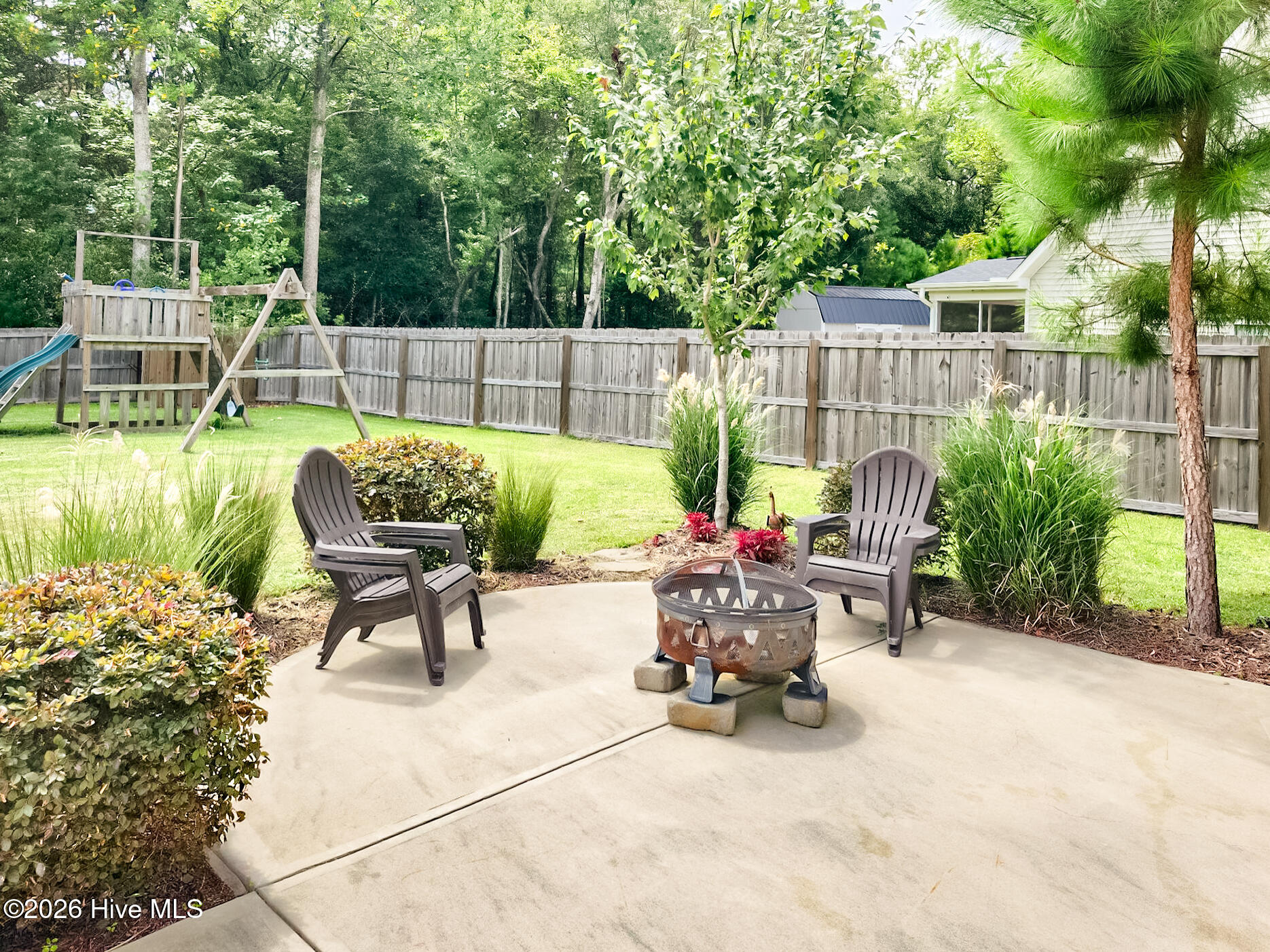 100557695 | Photo 62