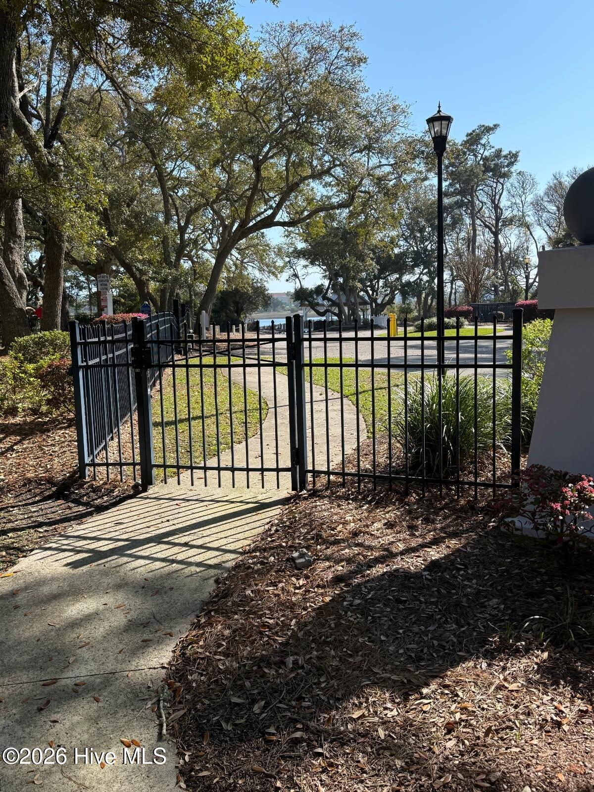 100562594 | Photo 18