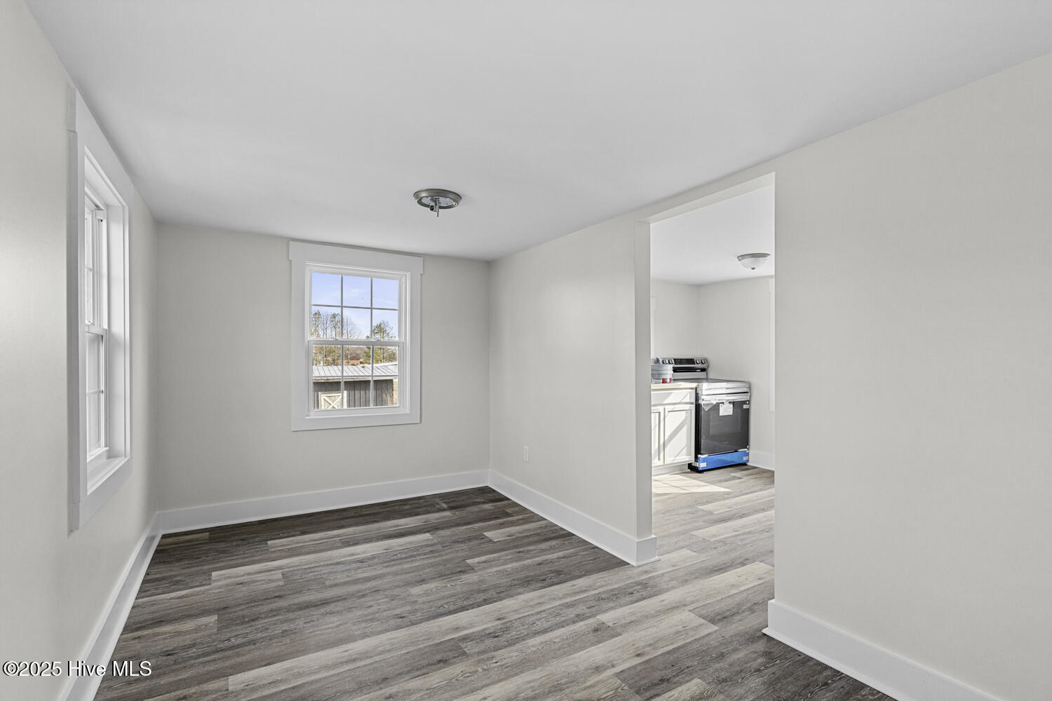 100544885 | Photo 41