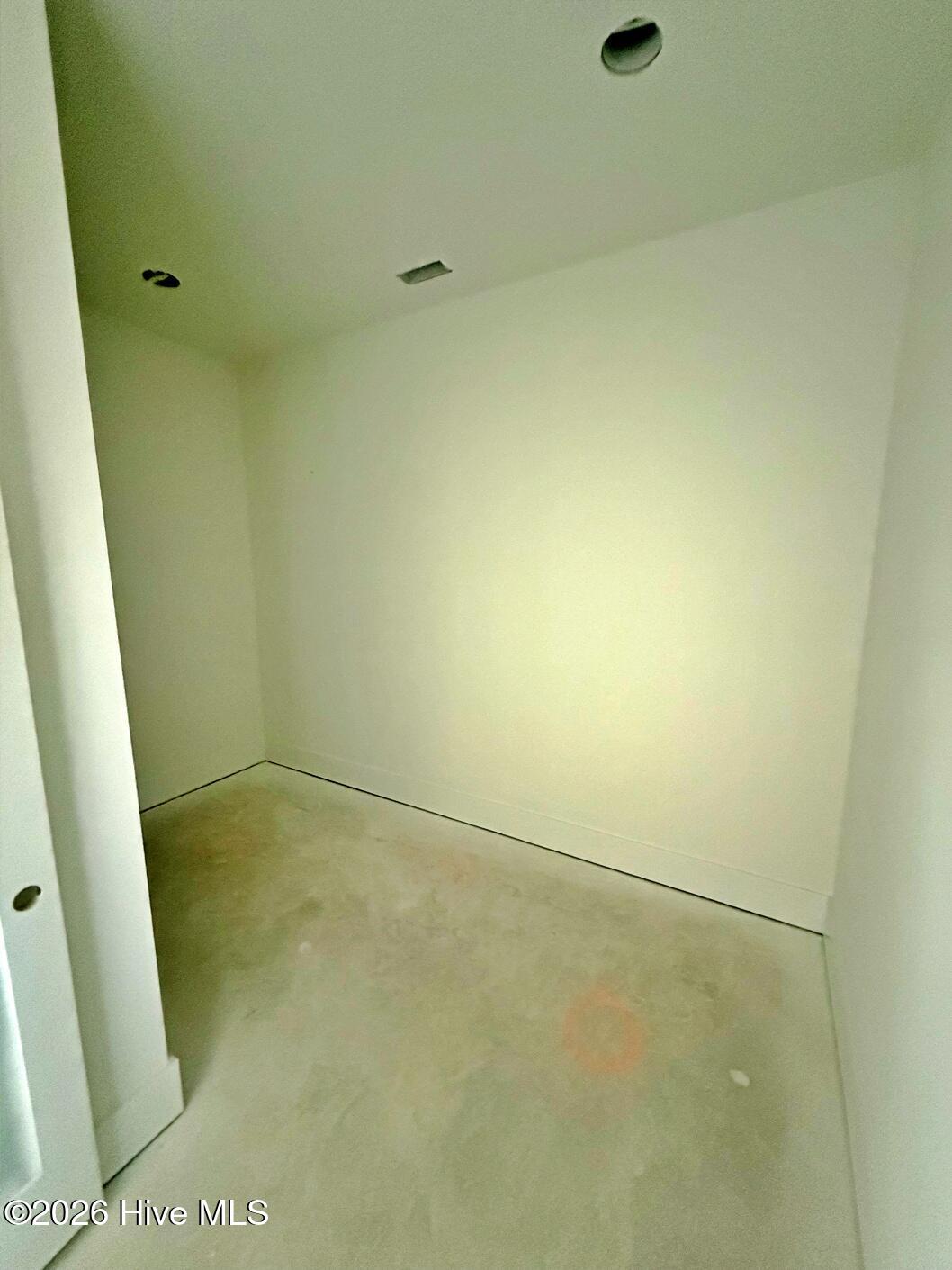 100537171 | Photo 20