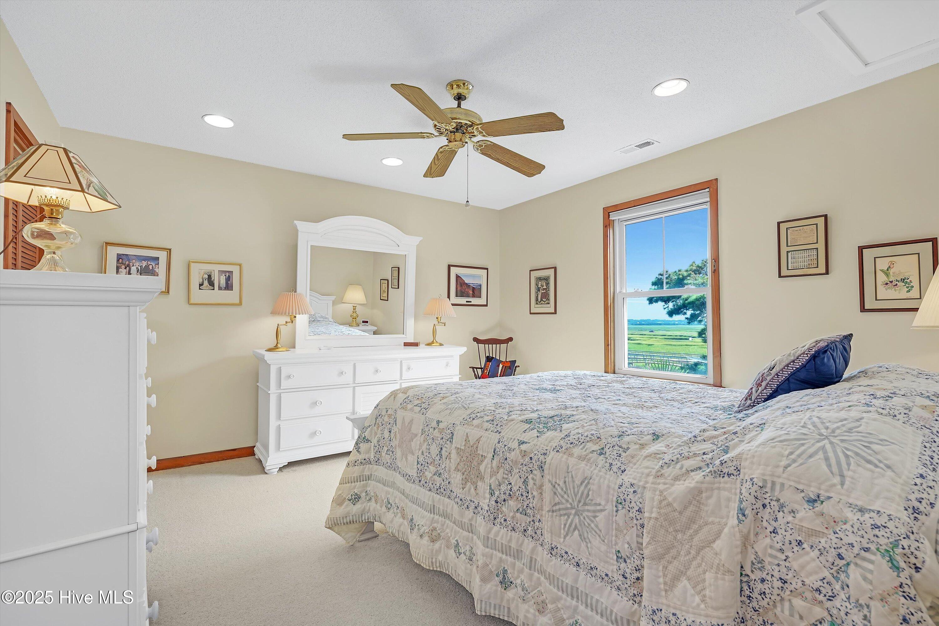 100522322 | Photo 20