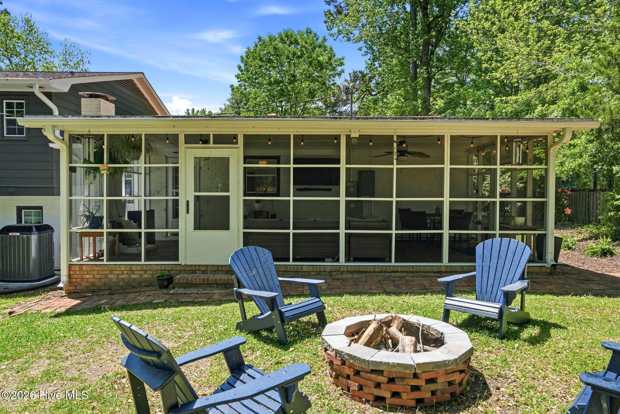 100568648 | Photo 69