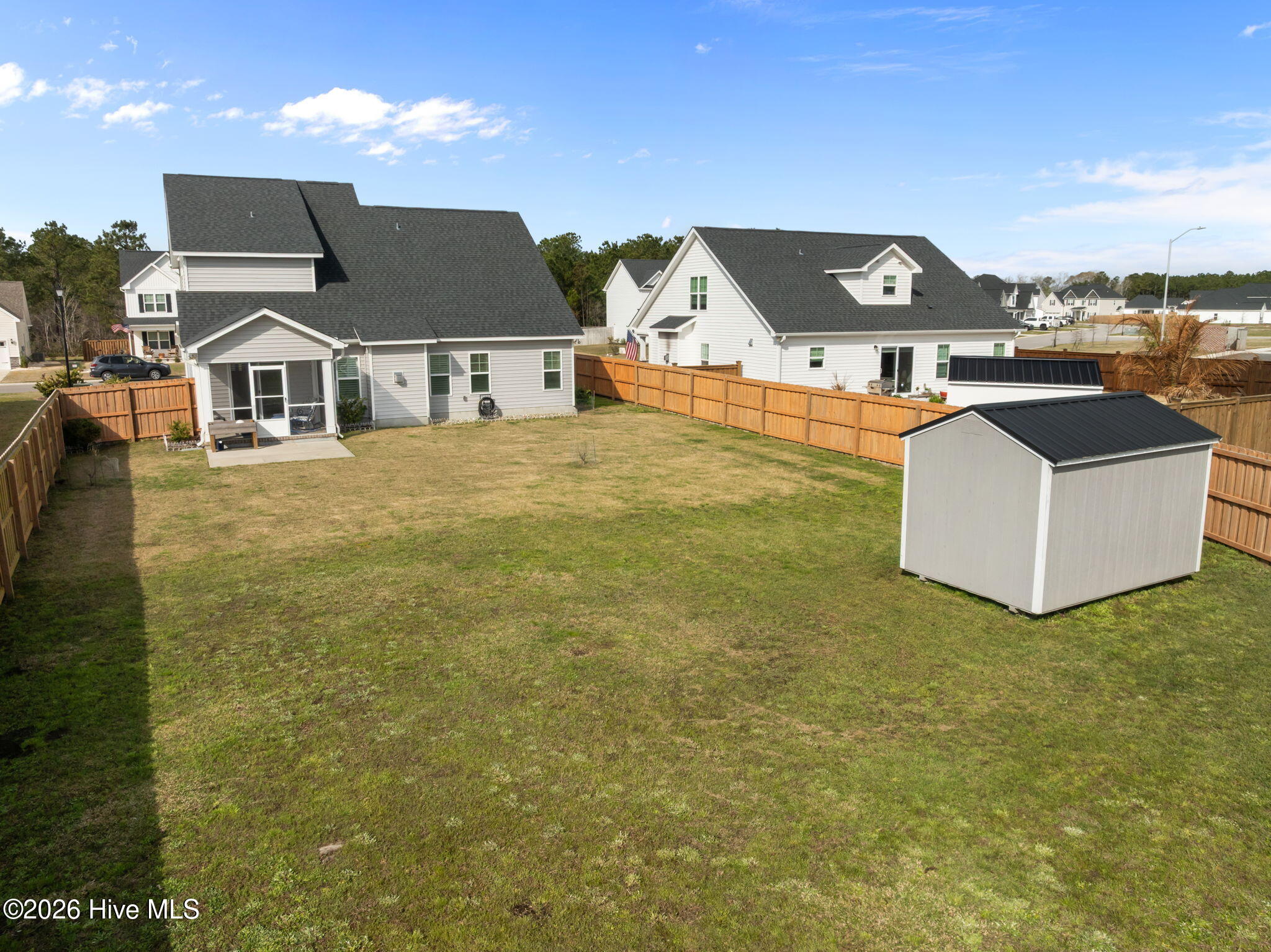 100561377 | Photo 43