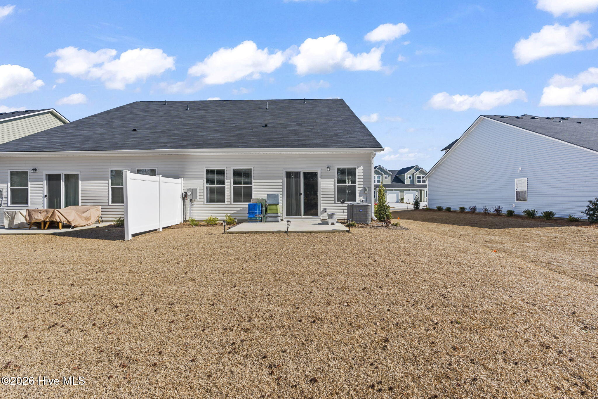 100553971 | Photo 25