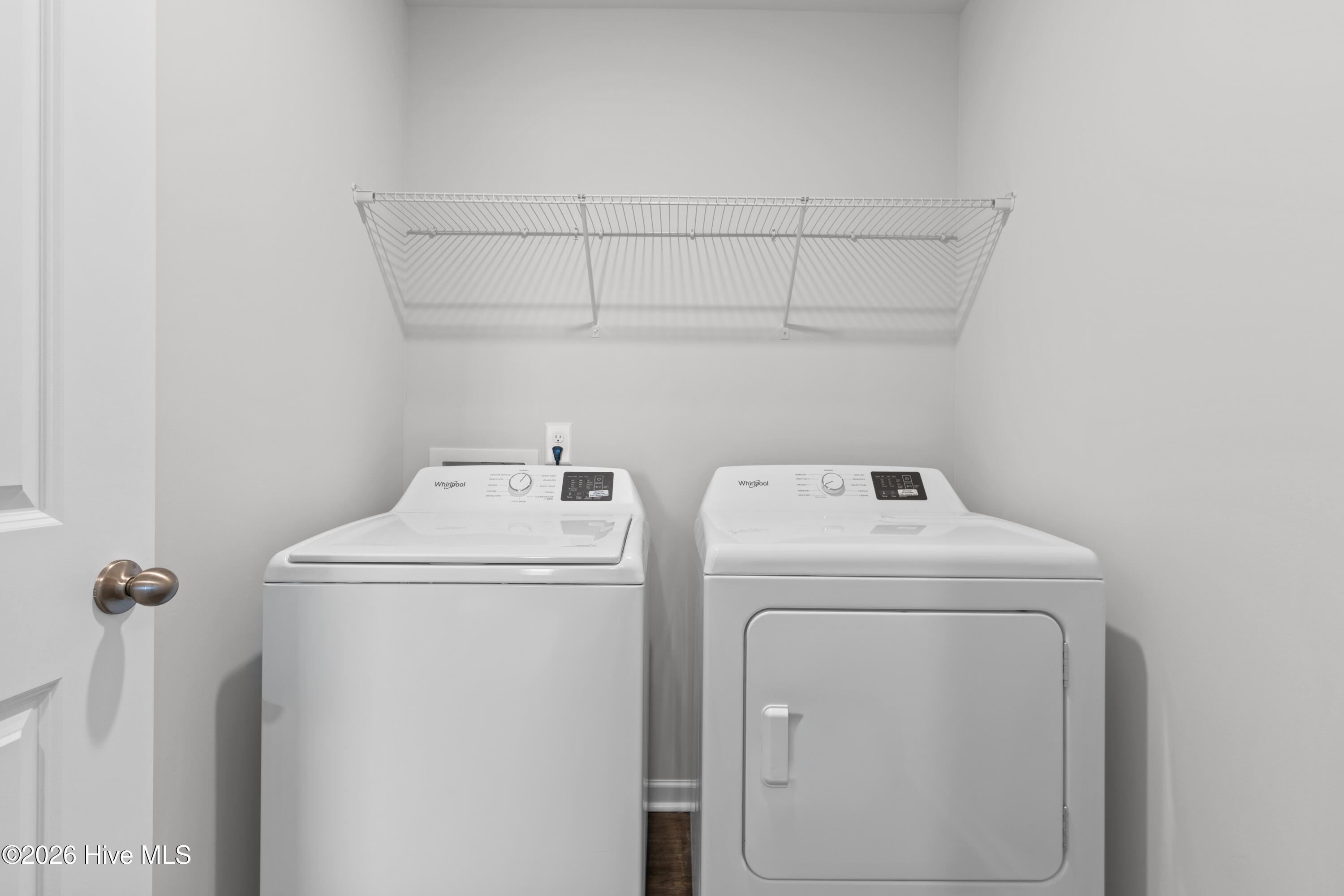 100538143 | Photo 35