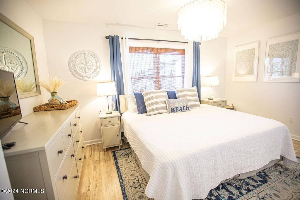 100558410 | Photo 26