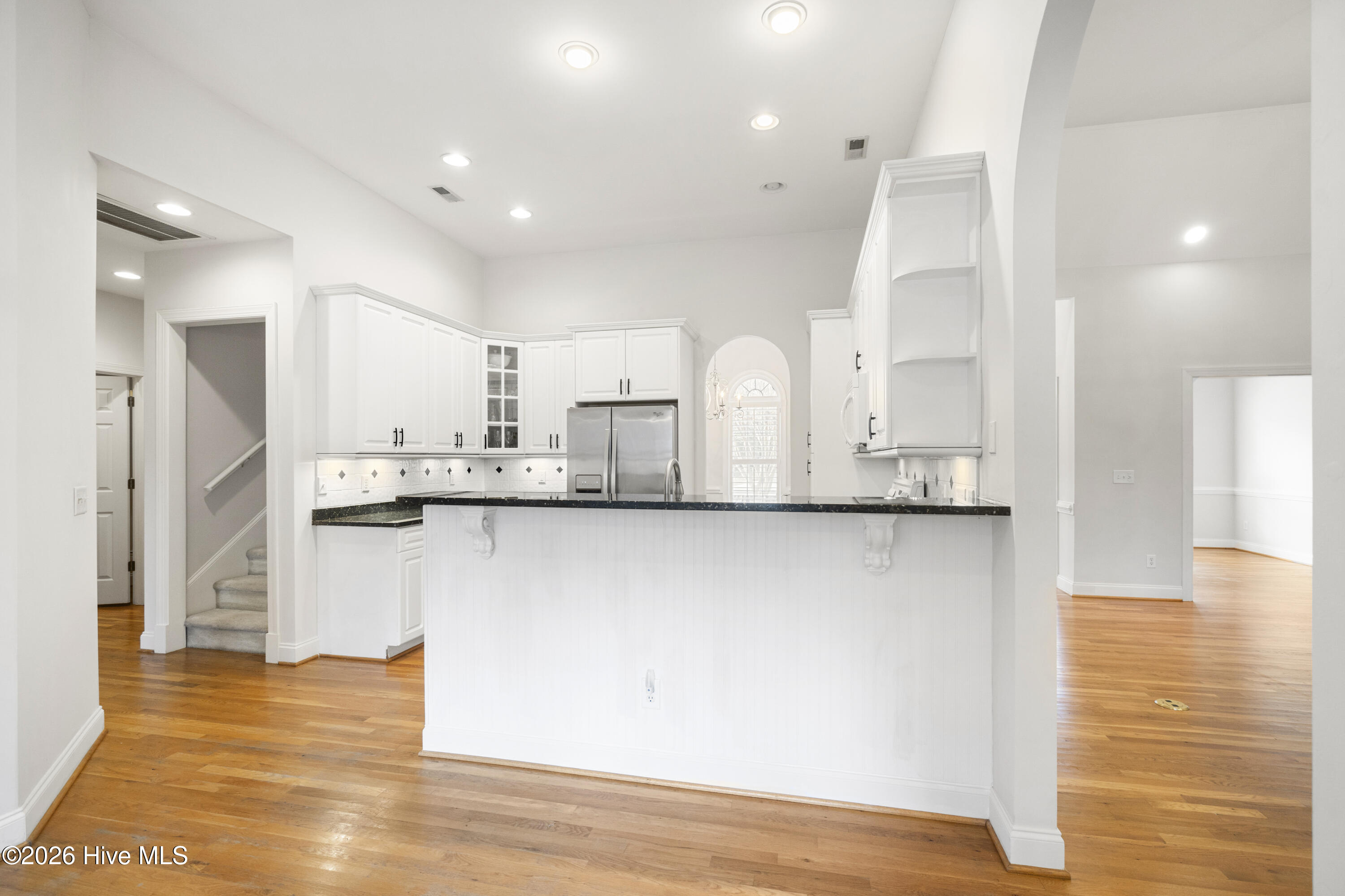 100550705 | Photo 19