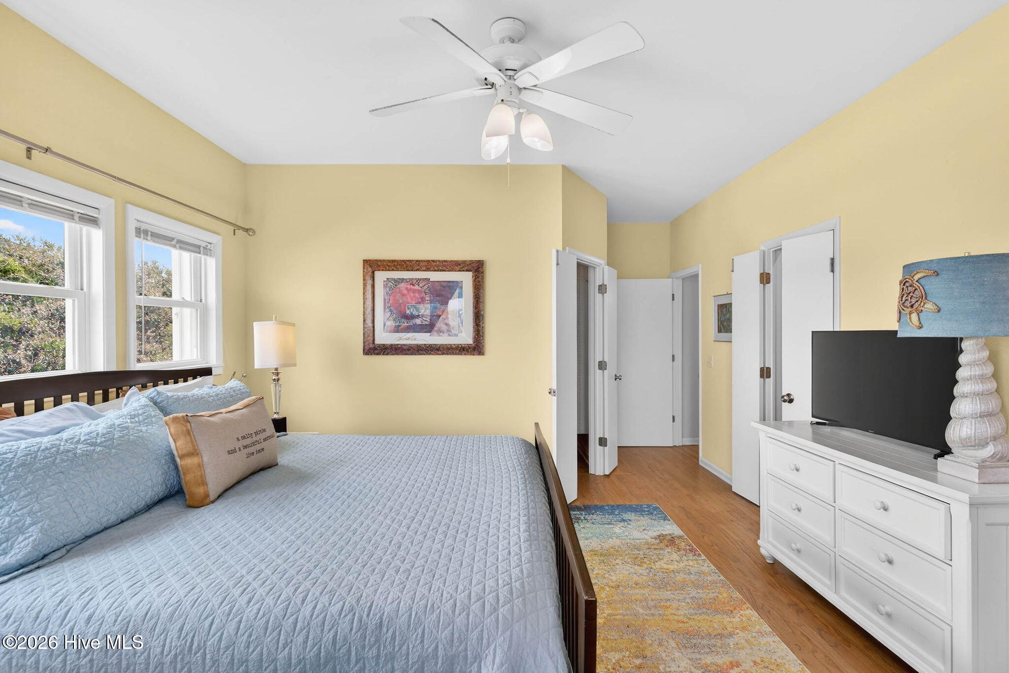 100562885 | Photo 21