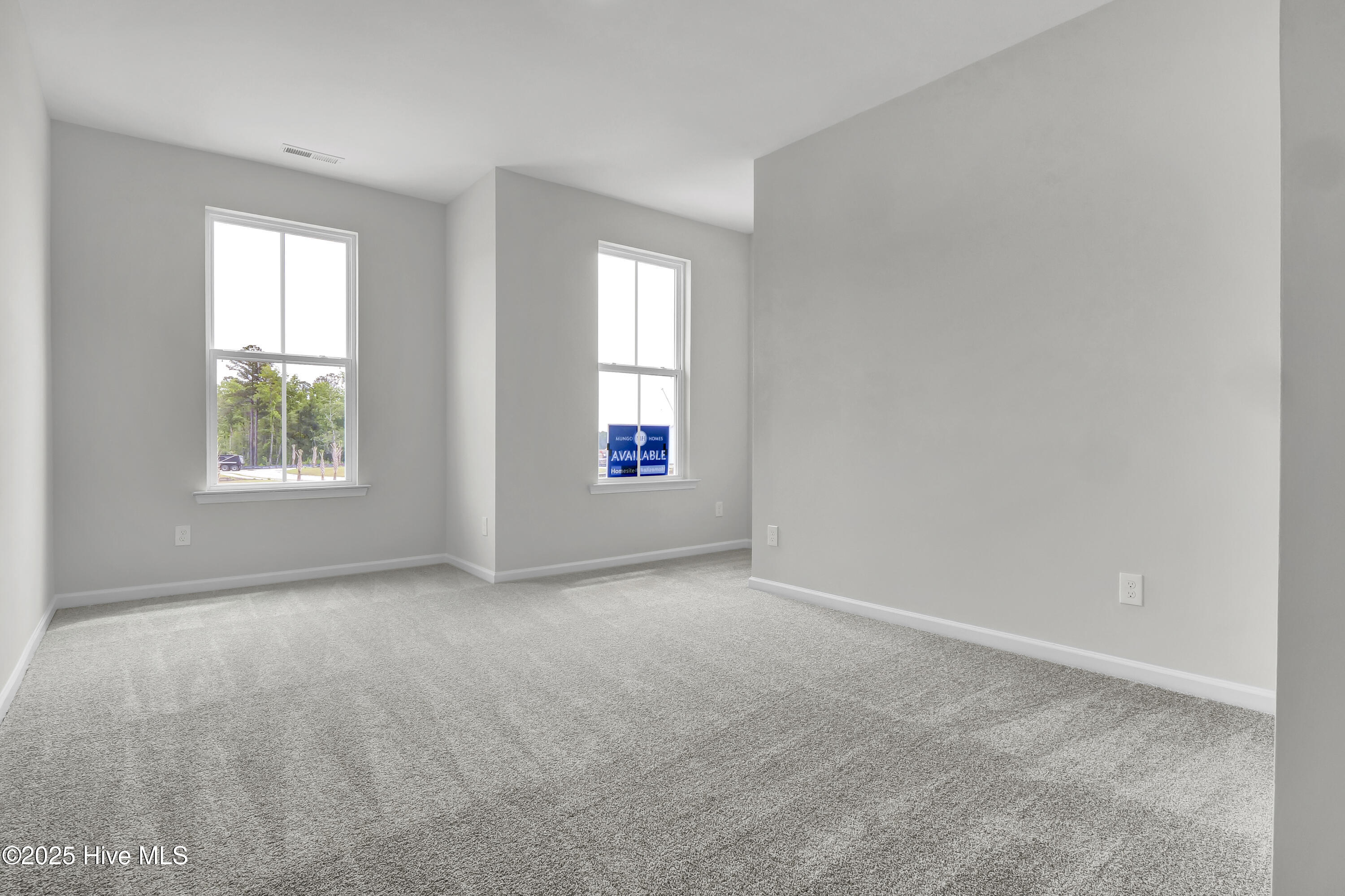 100556637 | Photo 14