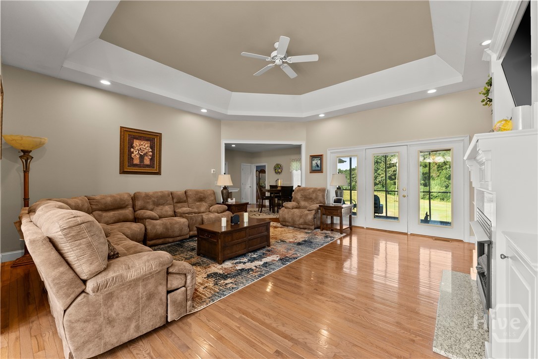 1121 Beacon Light Road