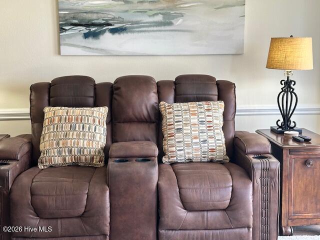 100560957 | Photo 23