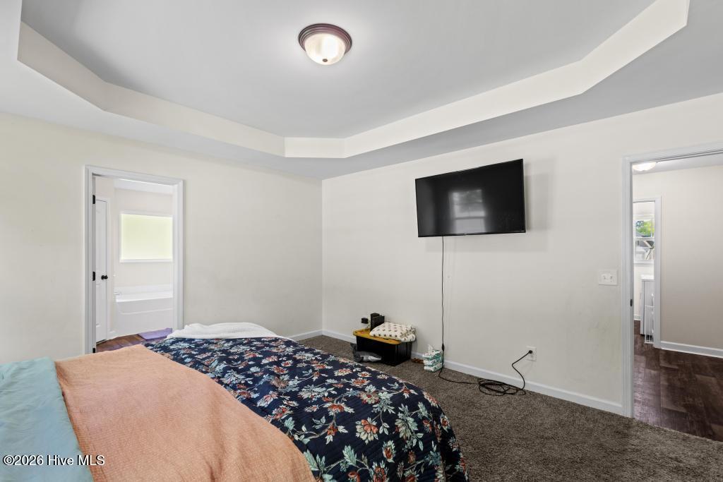 100567312 | Photo 17