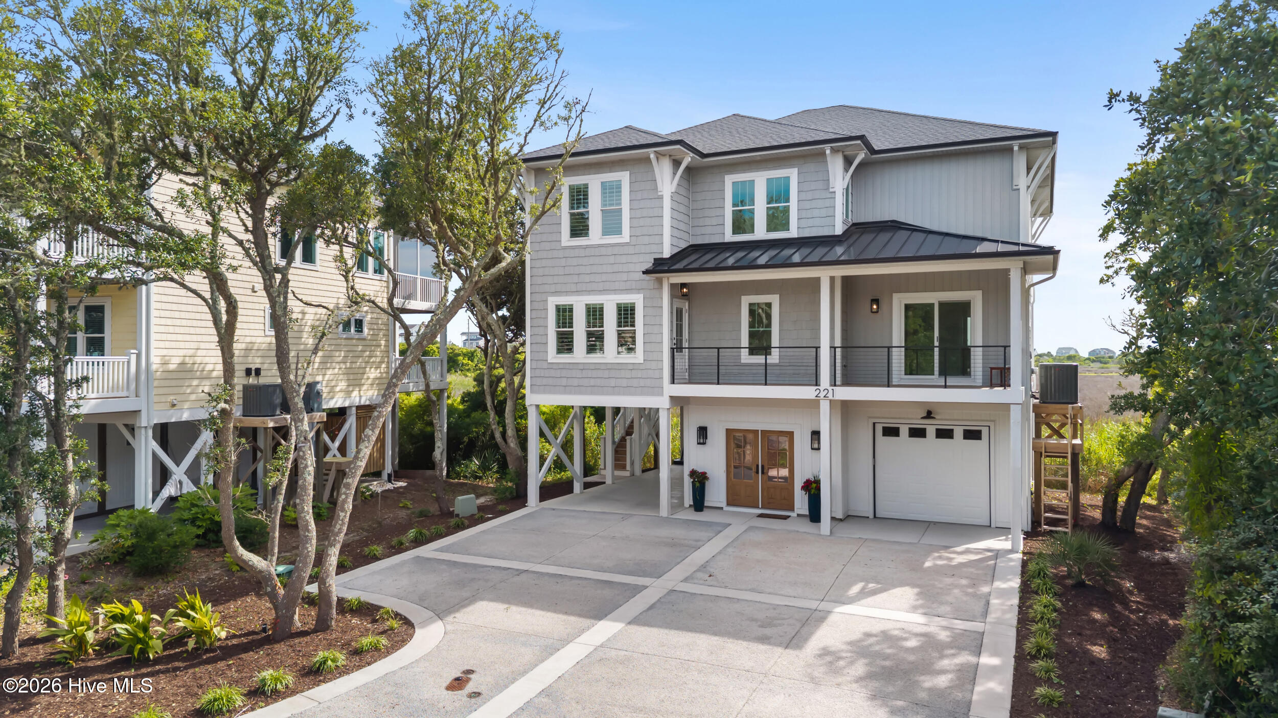 221 Porto Vista Drive,North Topsail Beach