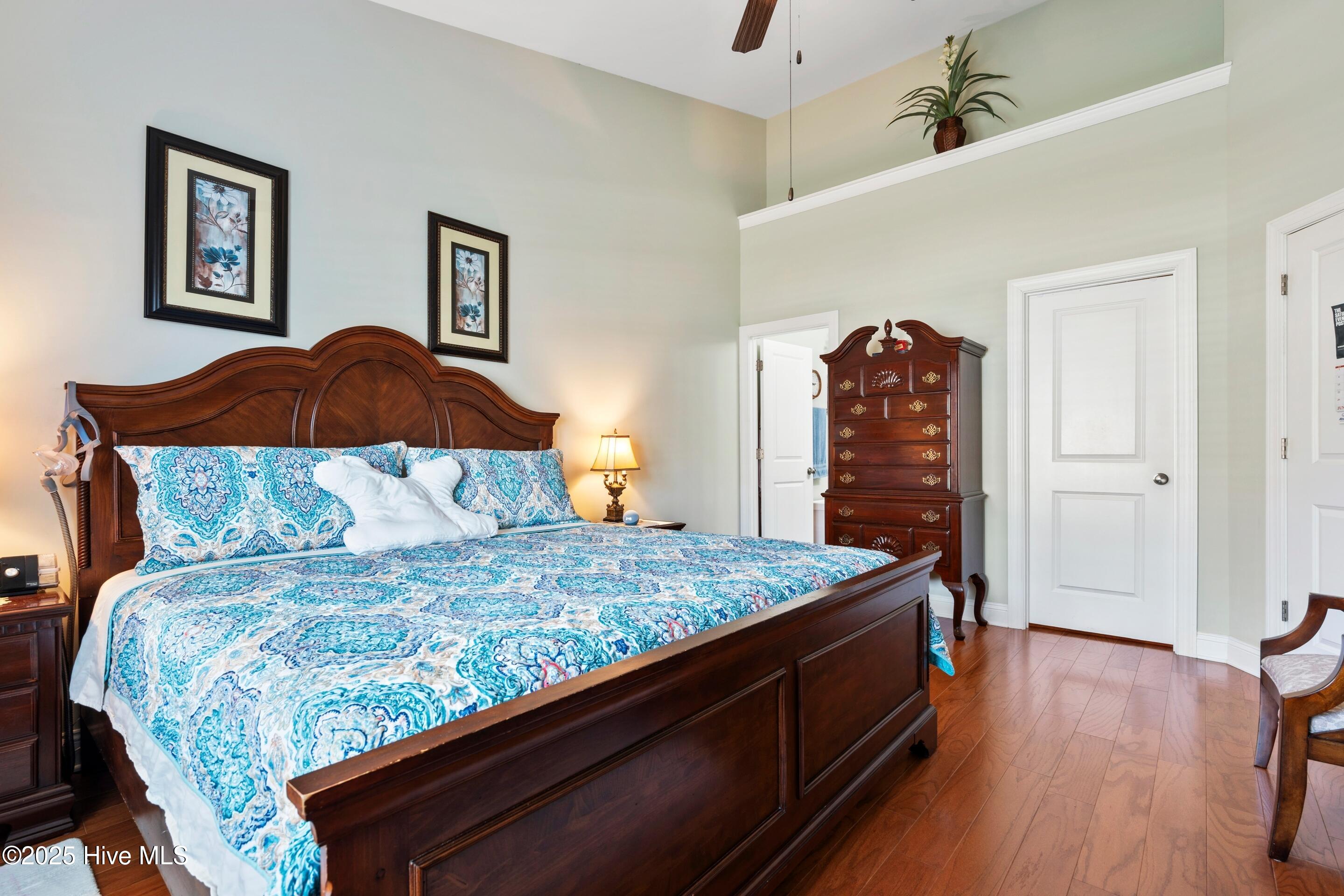 100512963 | Photo 27