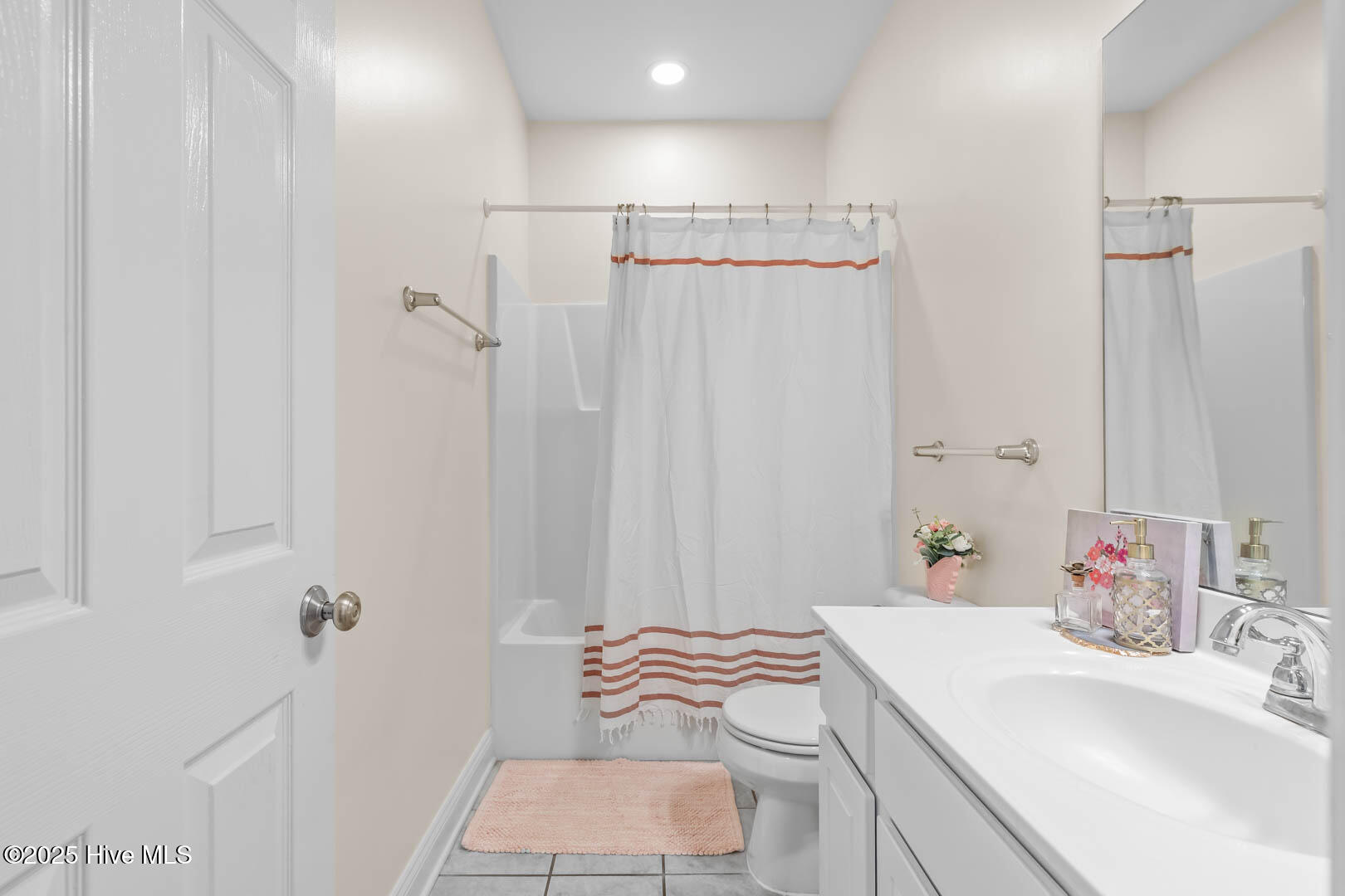 100512903 | Photo 39