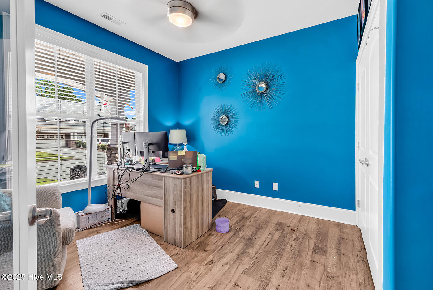 100529992 | Photo 24