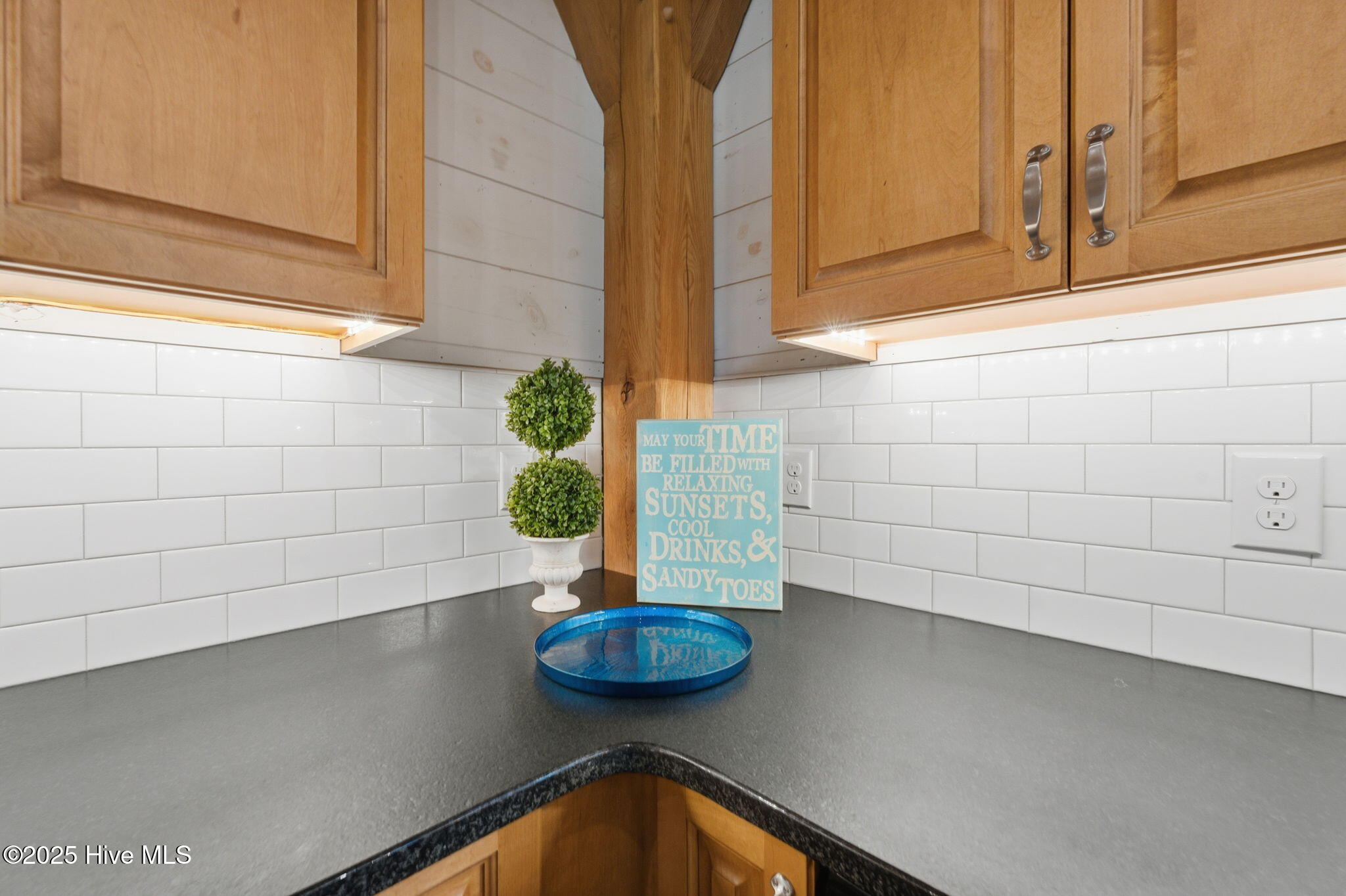 100535585 | Photo 128