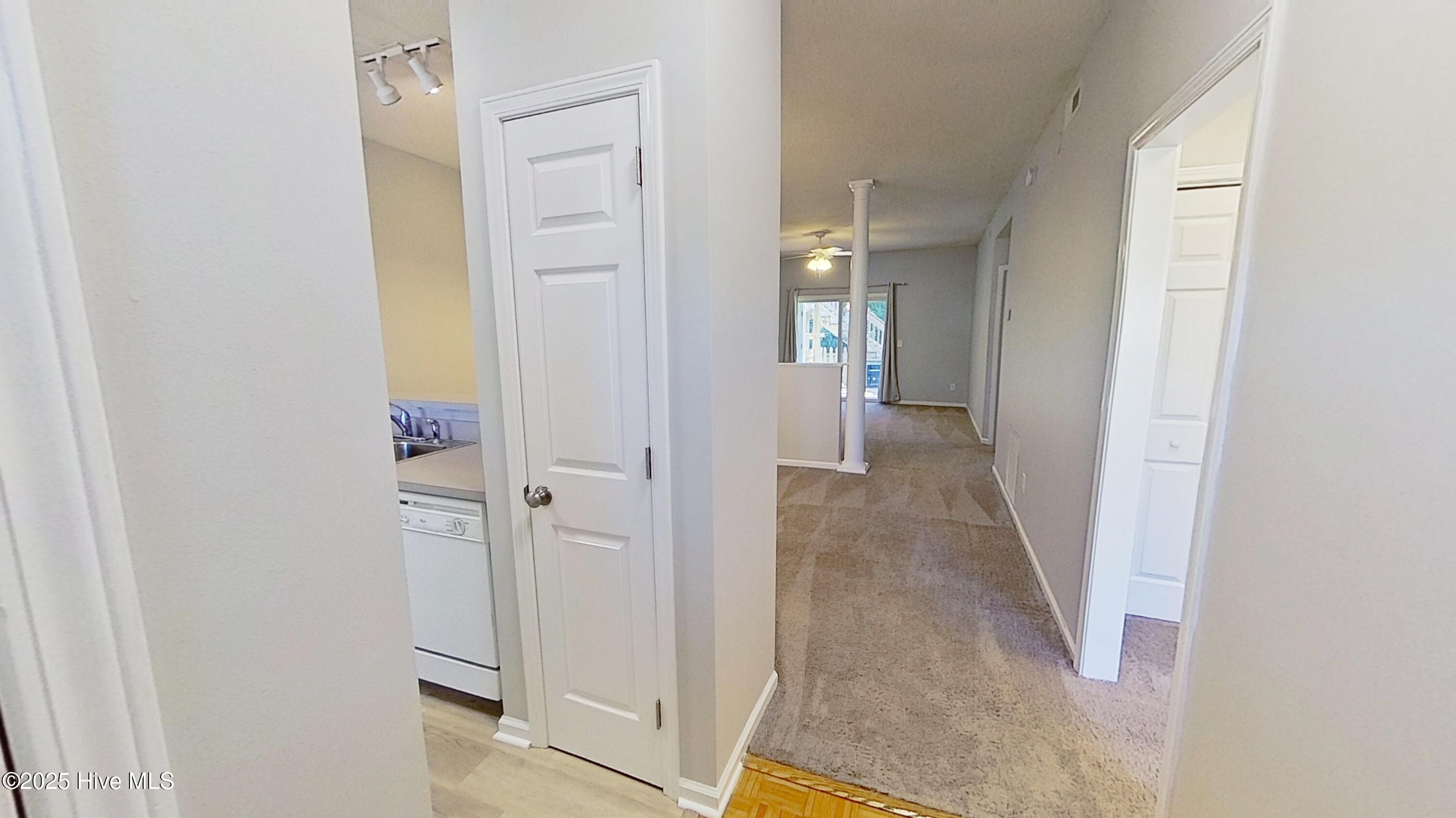 4613 Mcclelland Drive UNIT F-104, Wilmington, NC, 28405