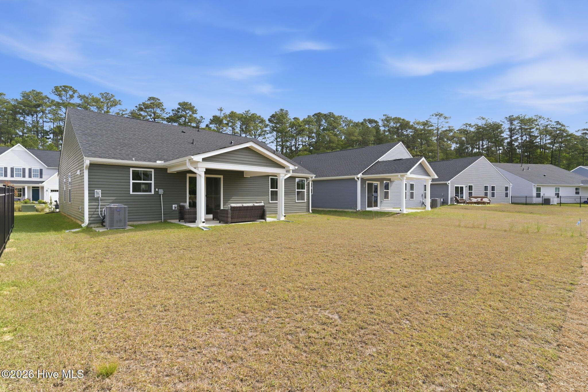 1123 Middle Crest Drive NE, Bolivia, NC, 28422