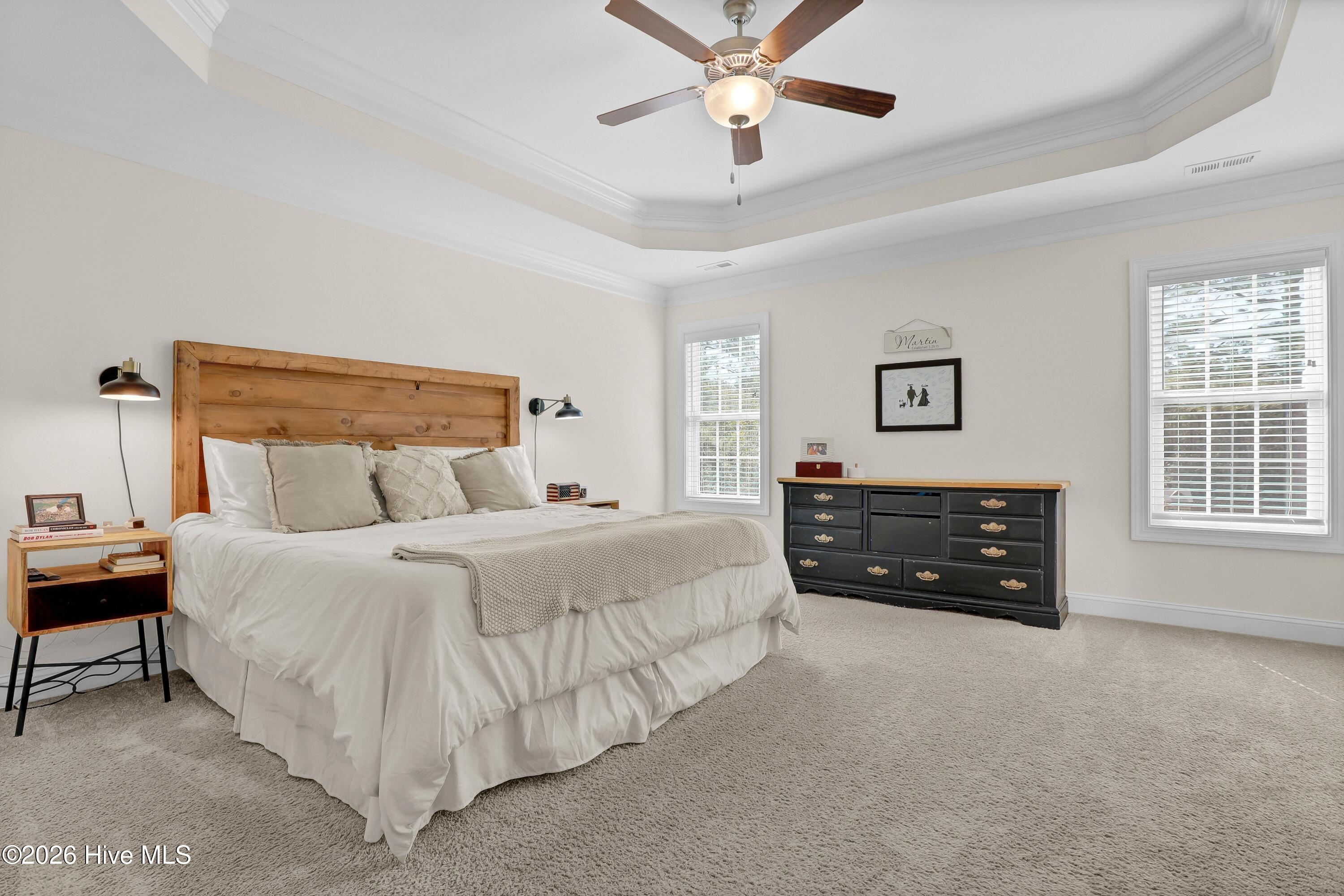 100557019 | Photo 25