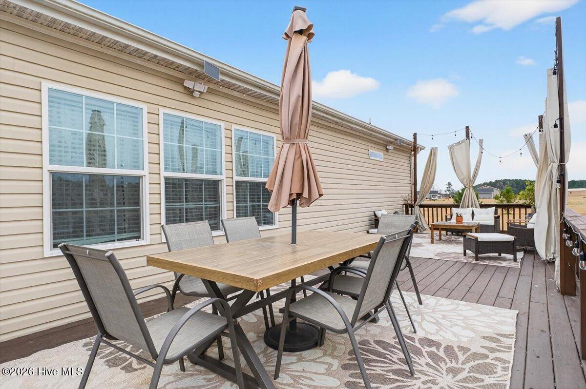 100551203 | Photo 40