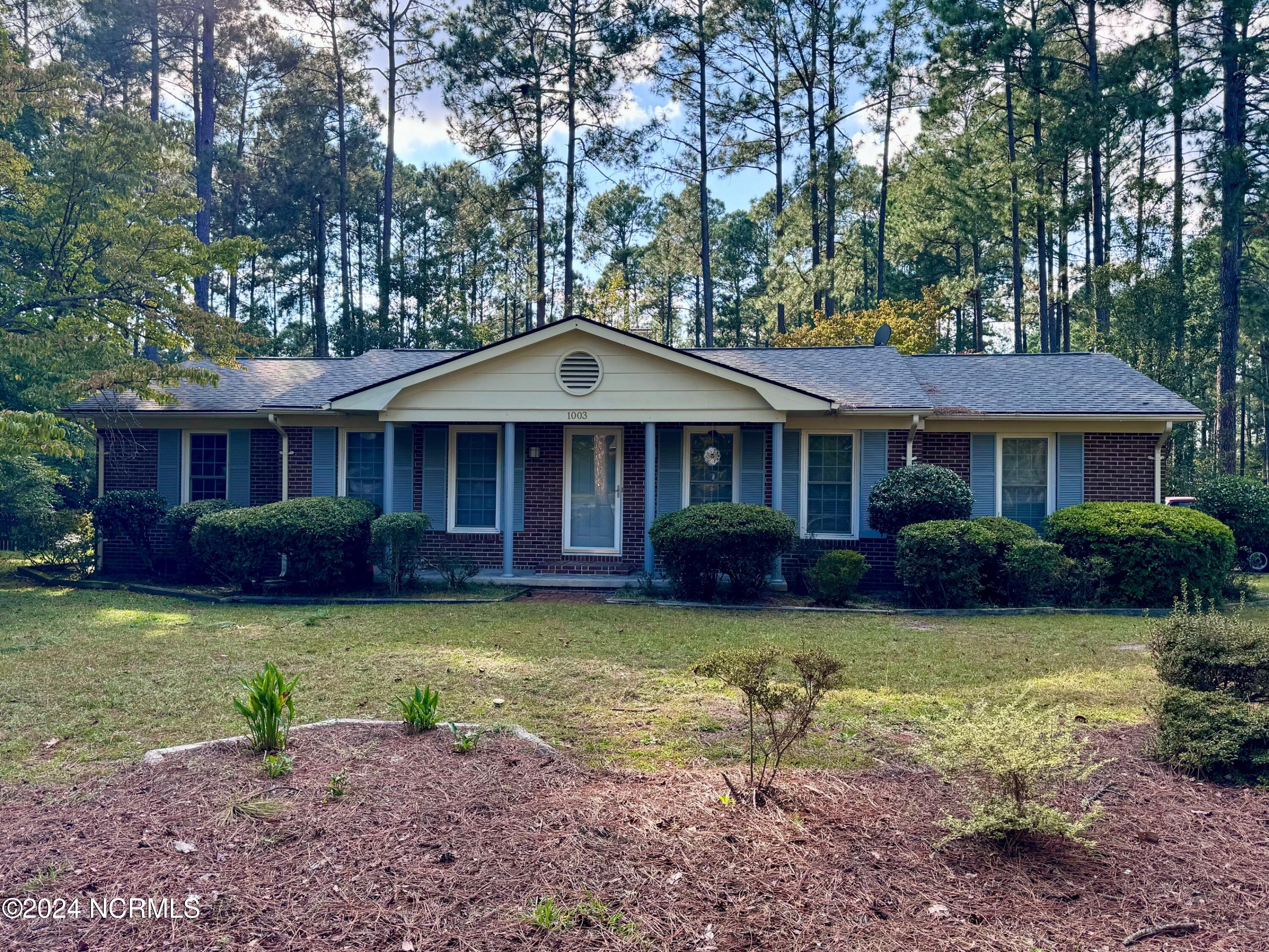 1003 Robinwood Road