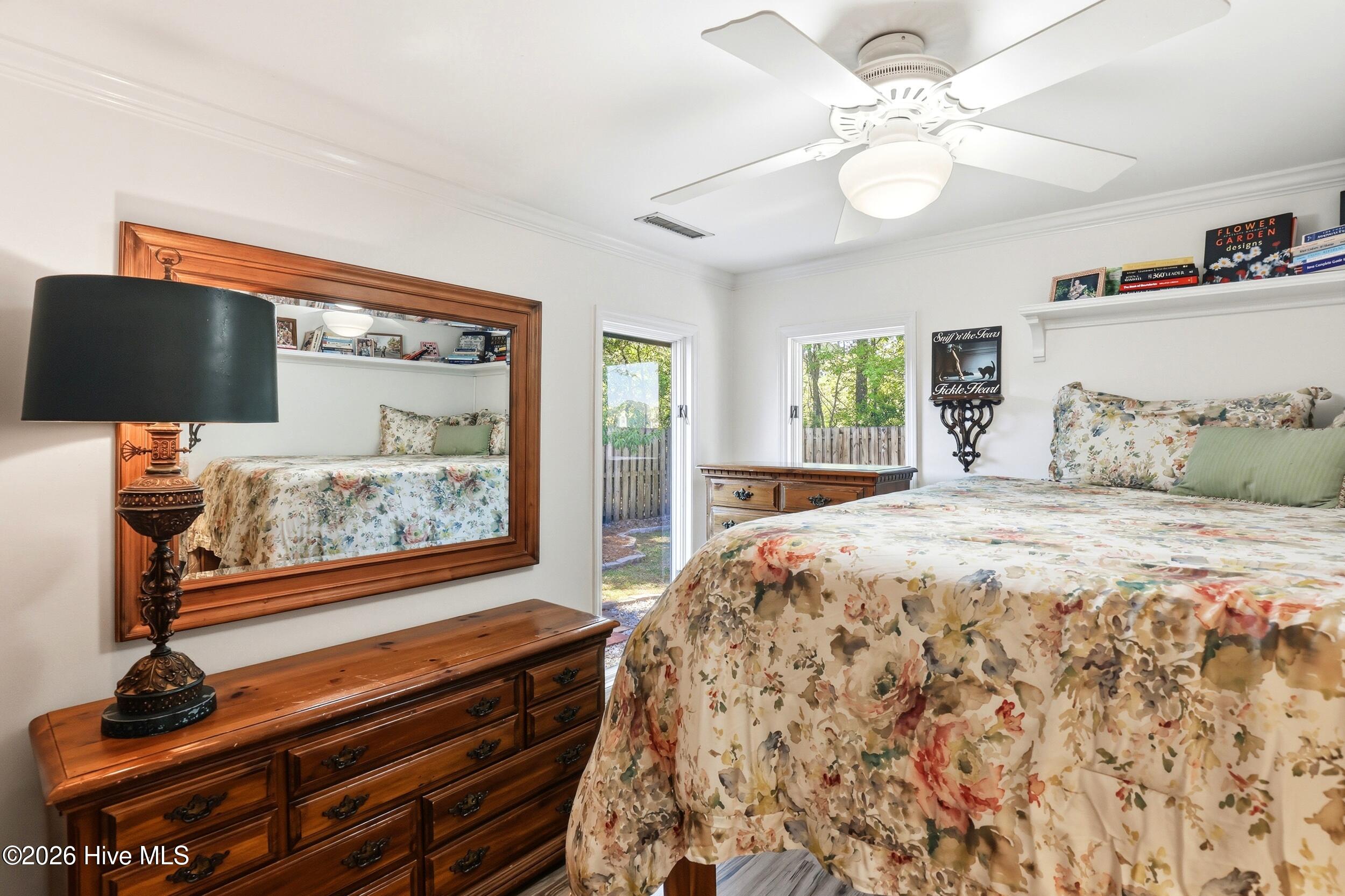 100569802 | Photo 27