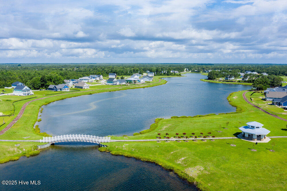 100543264 | Photo 85