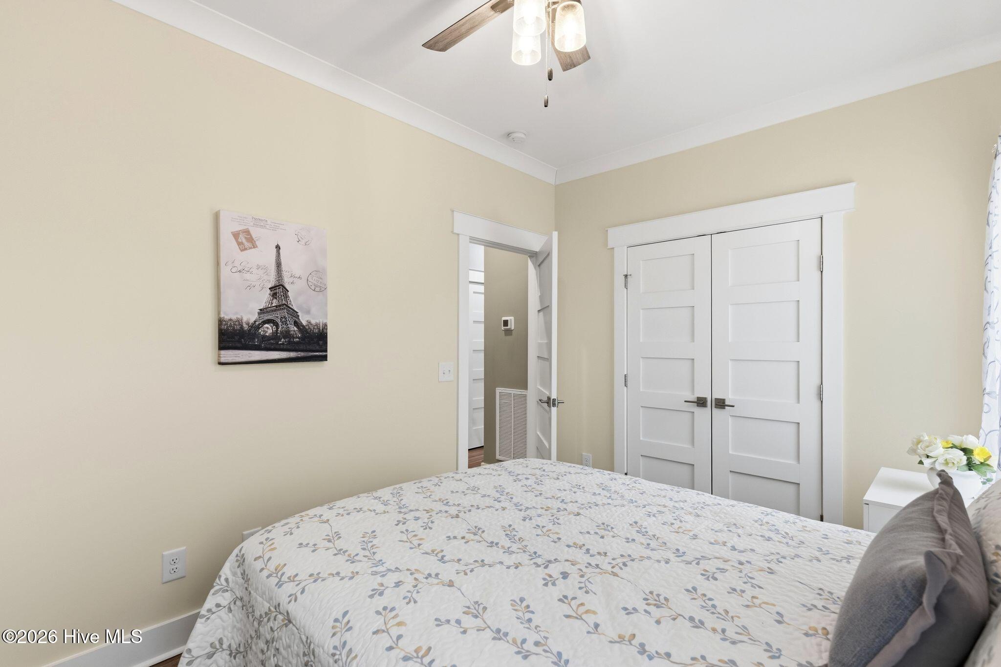 100556954 | Photo 32