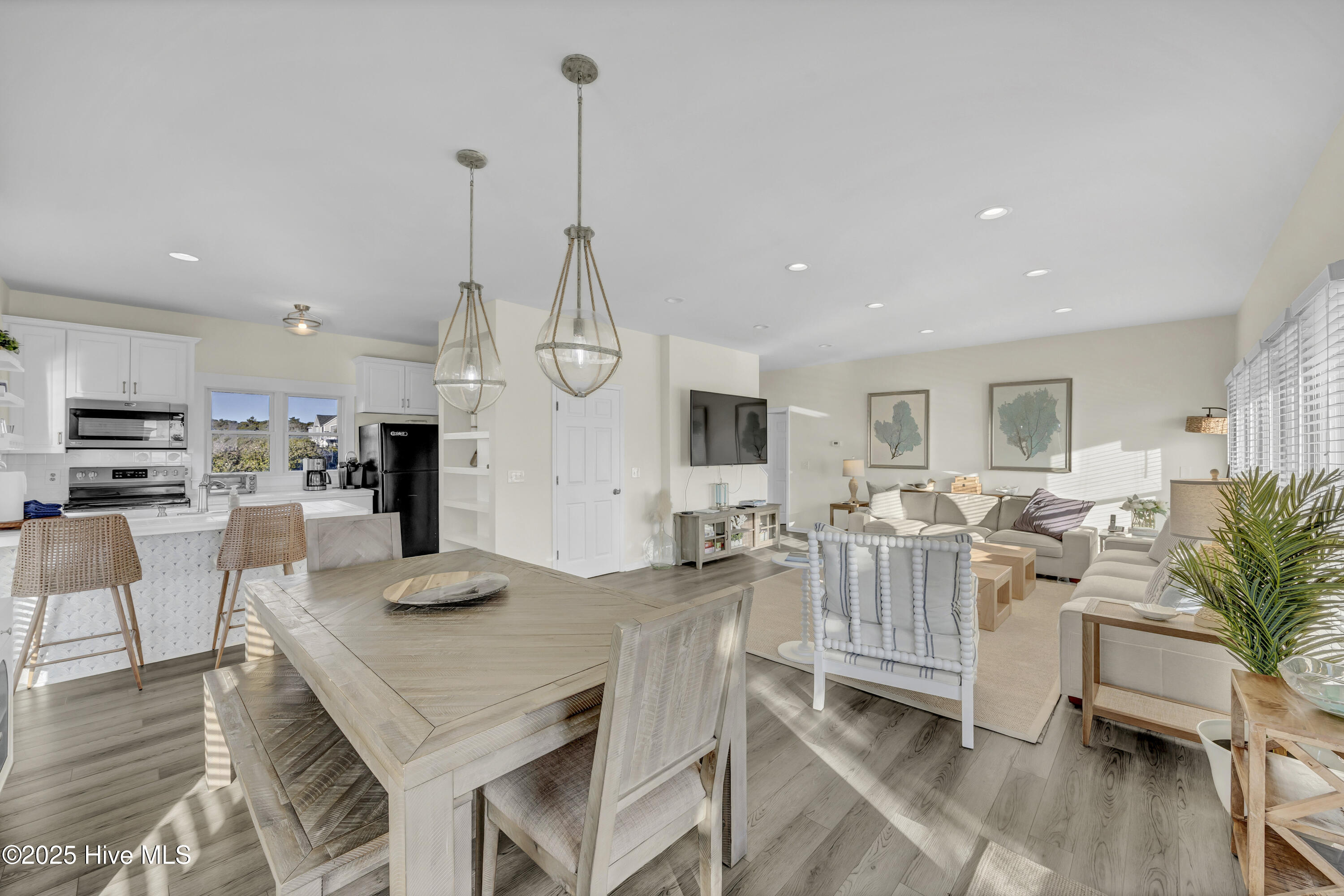 100546577 | Photo 16