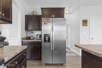 100510563 | Photo 12