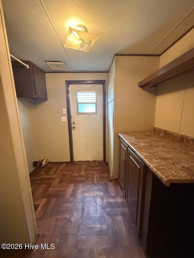 100553780 | Photo 12