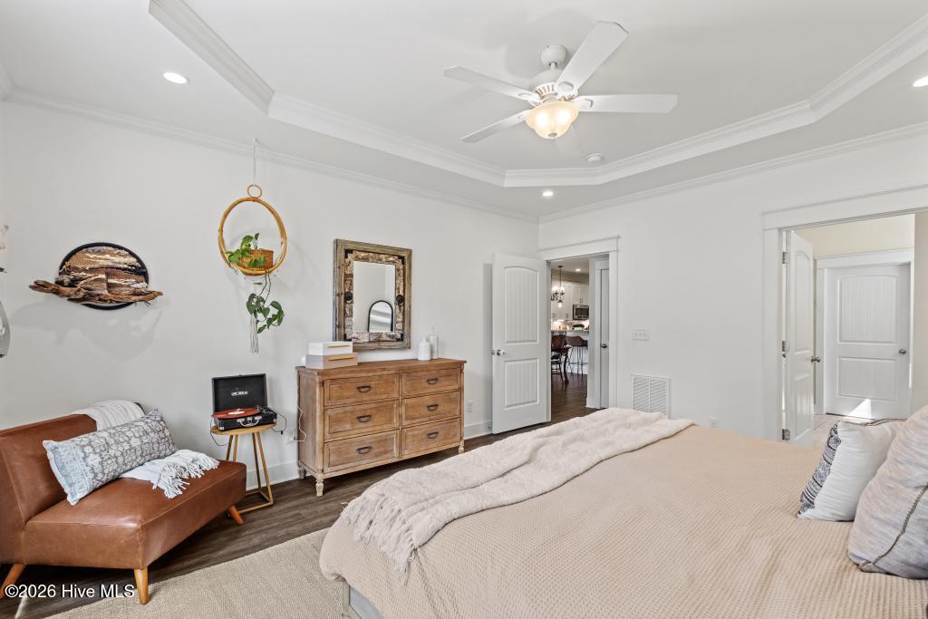 100560208 | Photo 19