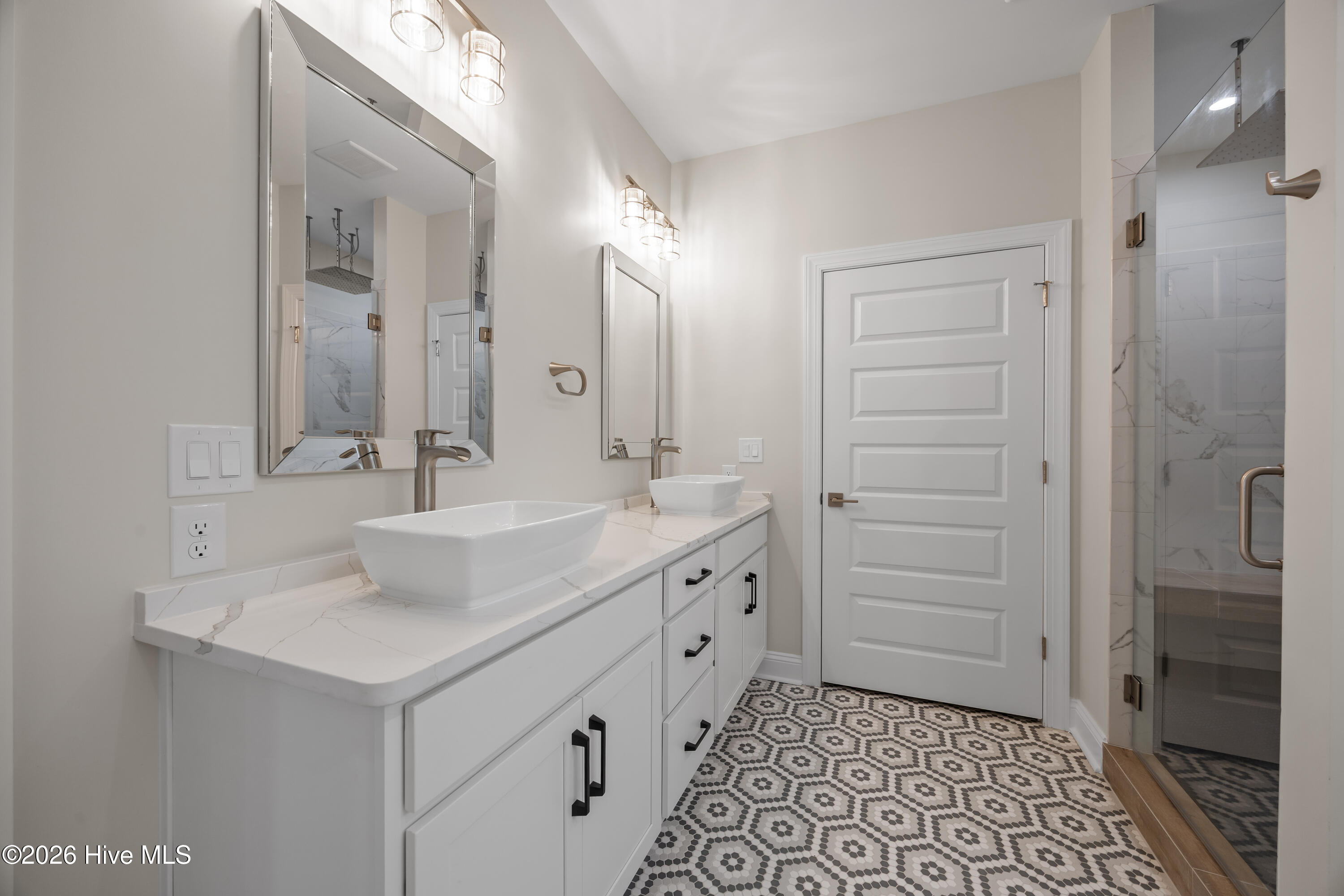 104 E Seaview Drive, Emerald Isle, NC, 28594