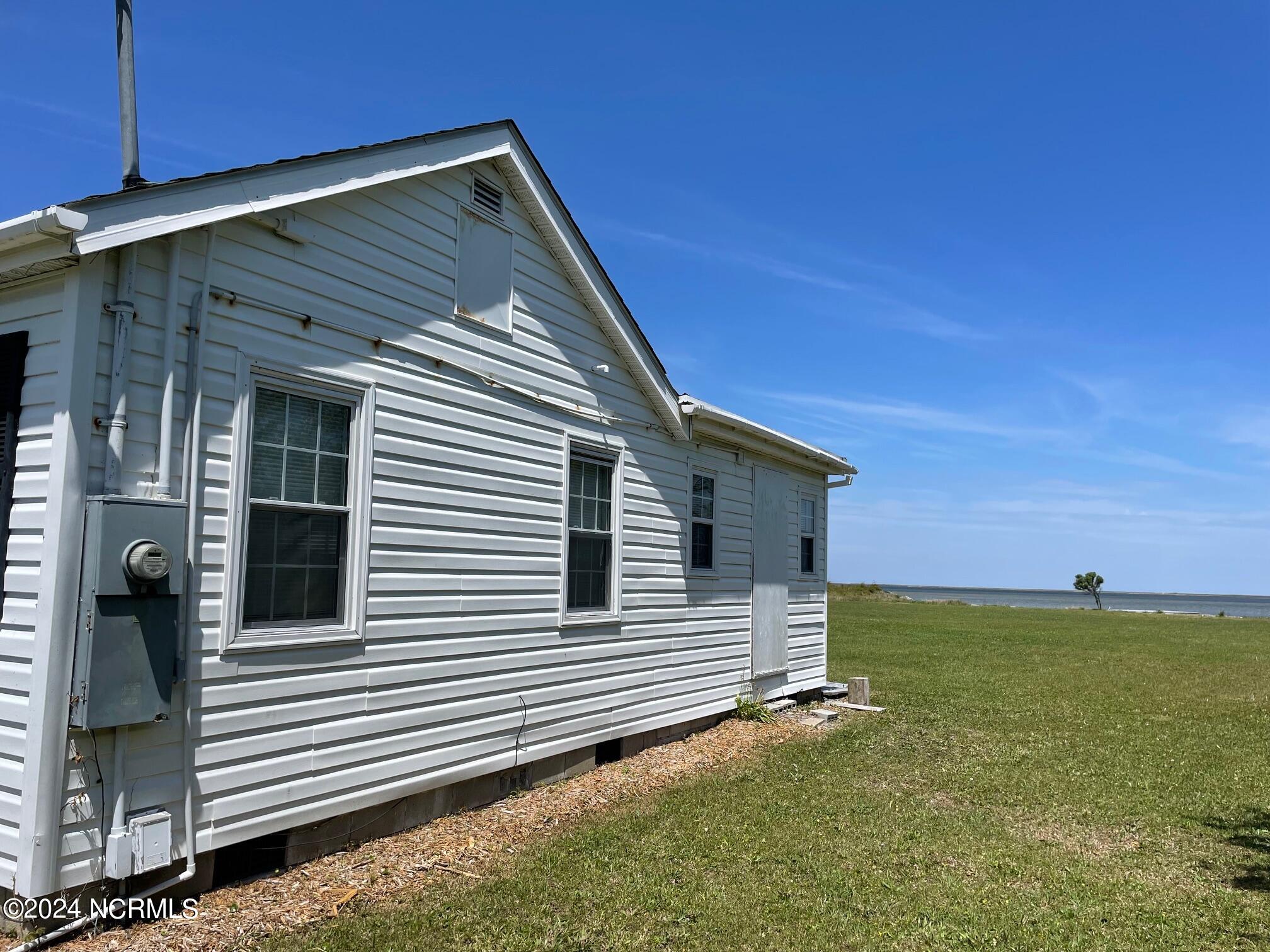 2524 Cedar Island Road,Cedar Island