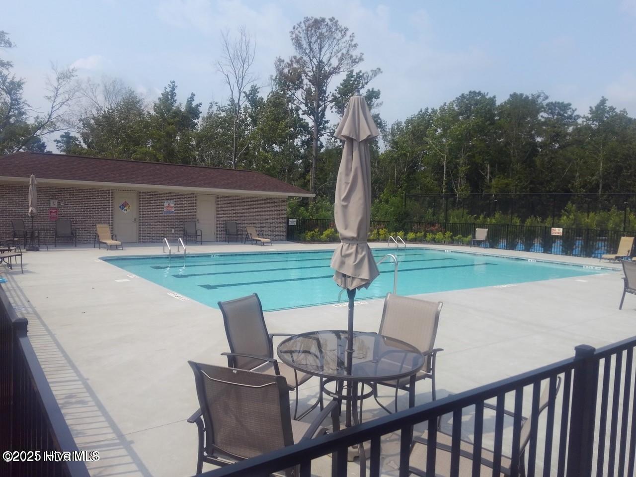 100537171 | Photo 66