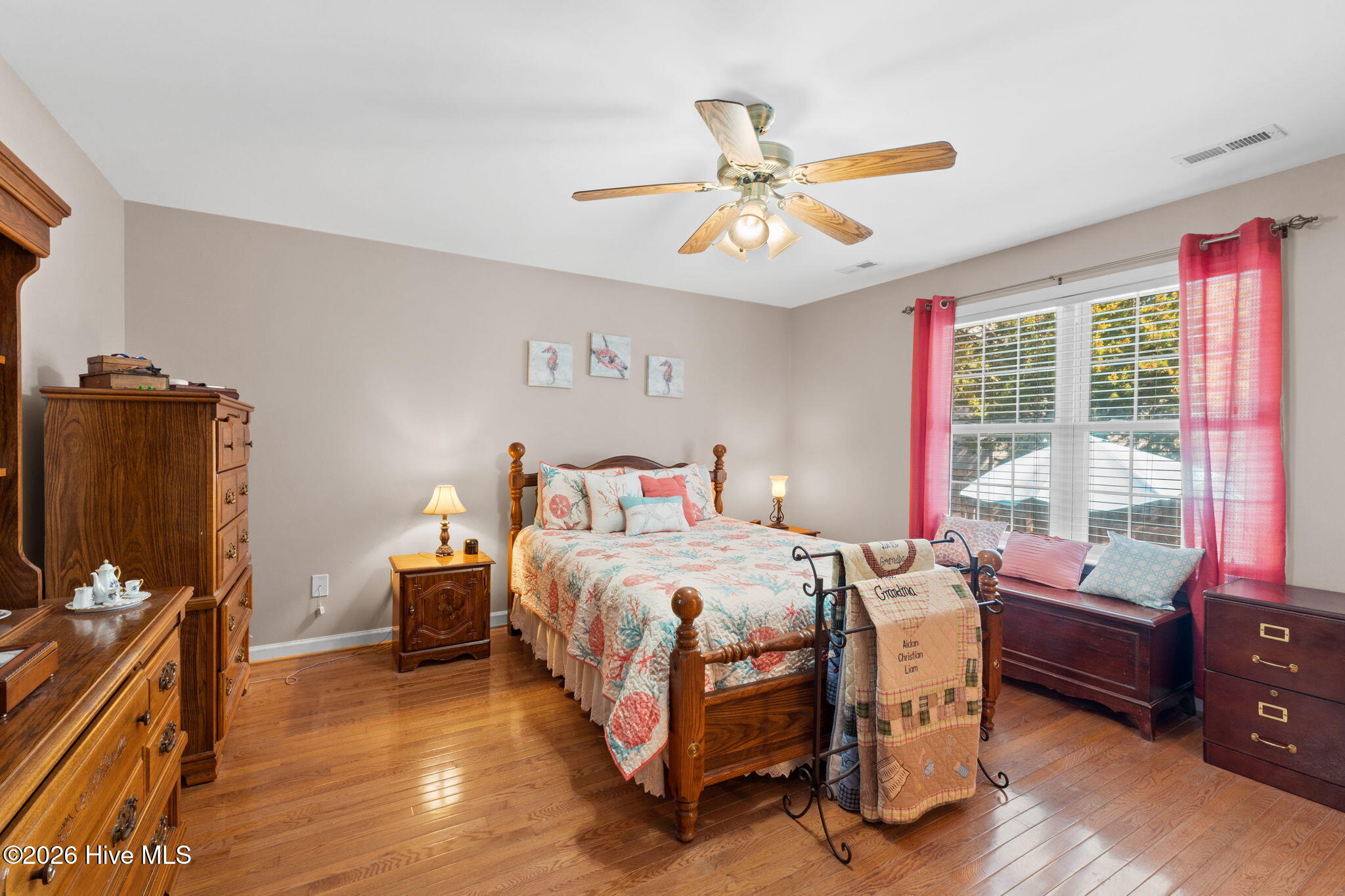 100556771 | Photo 14