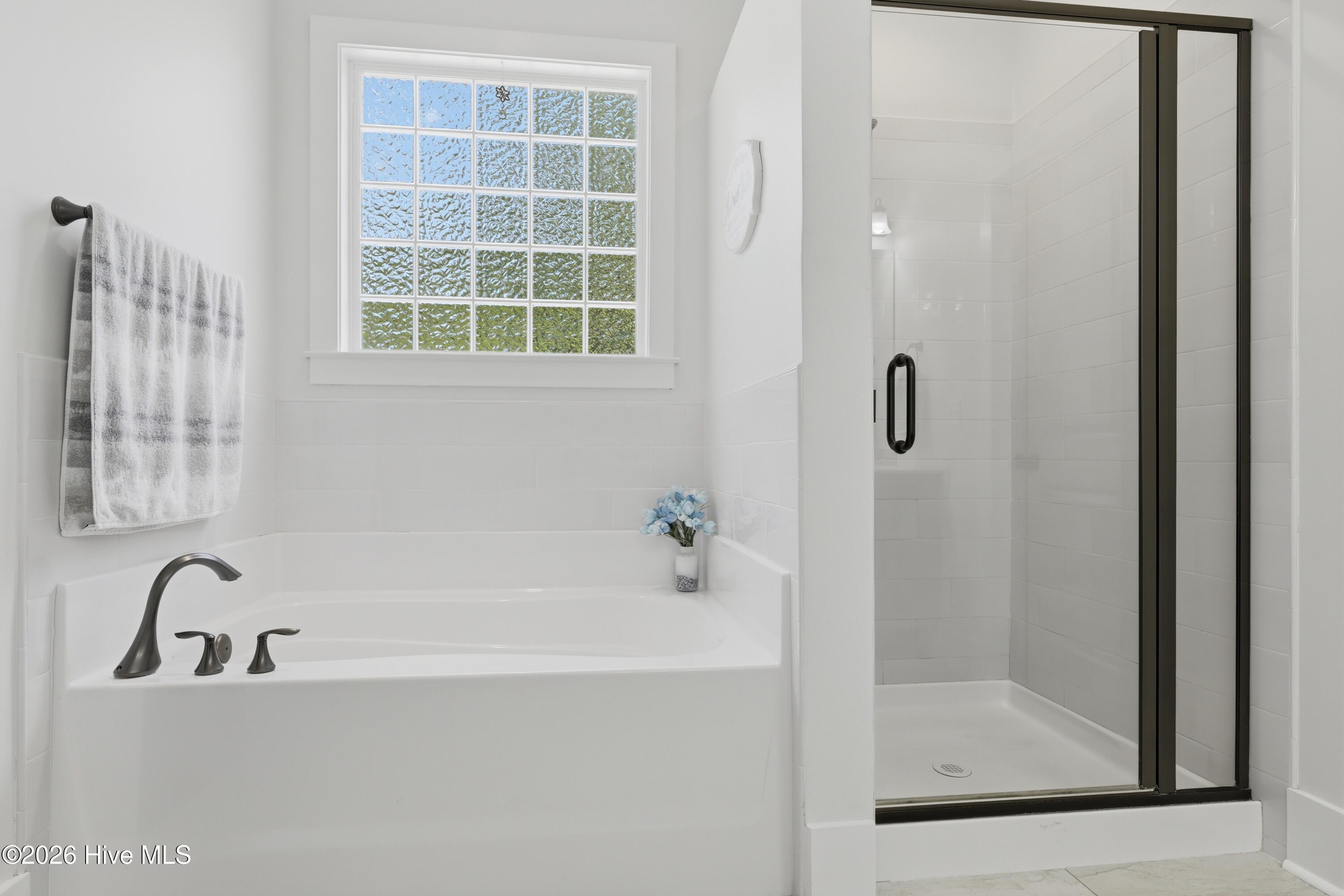 100569472 | Photo 33