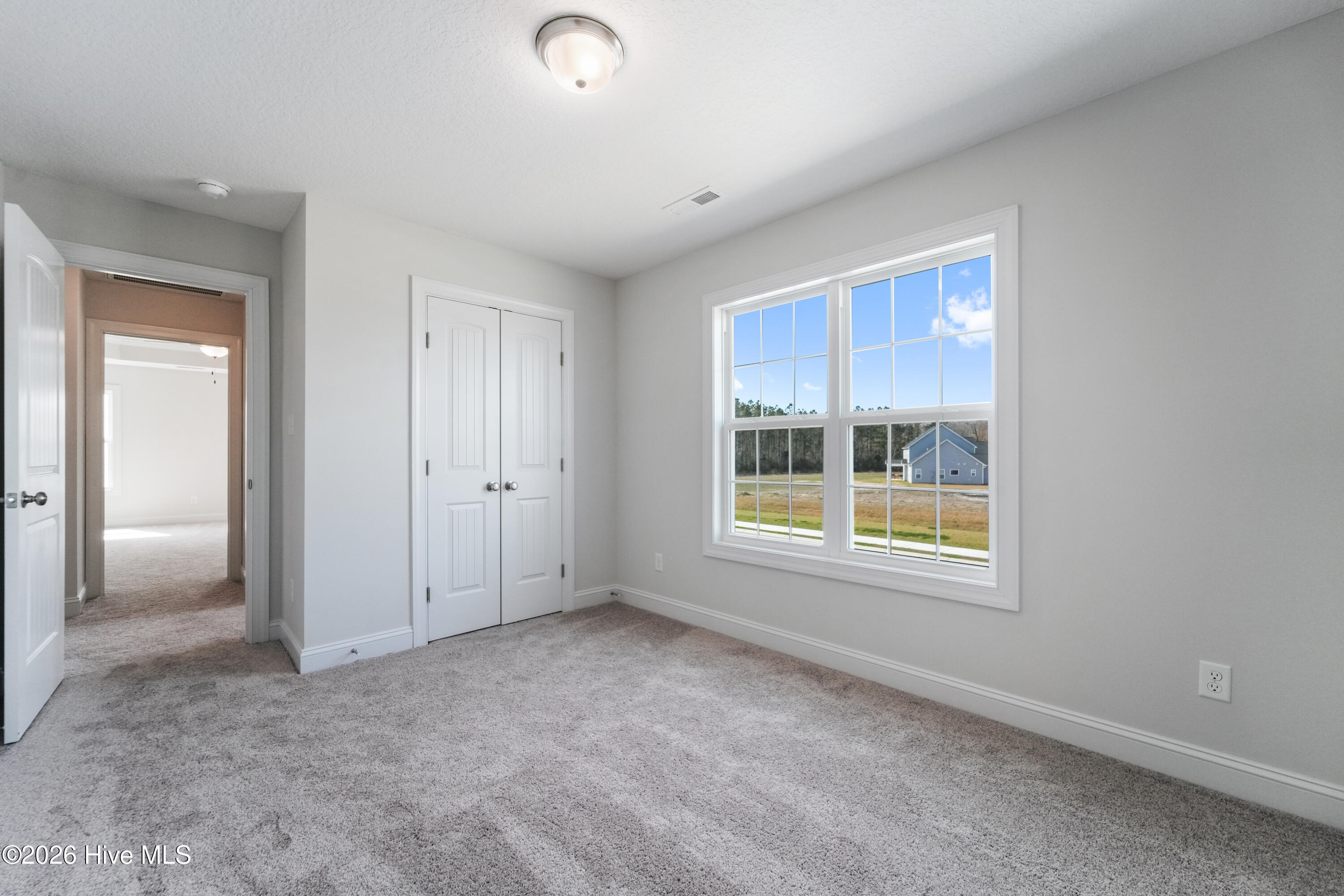 100519692 | Photo 31