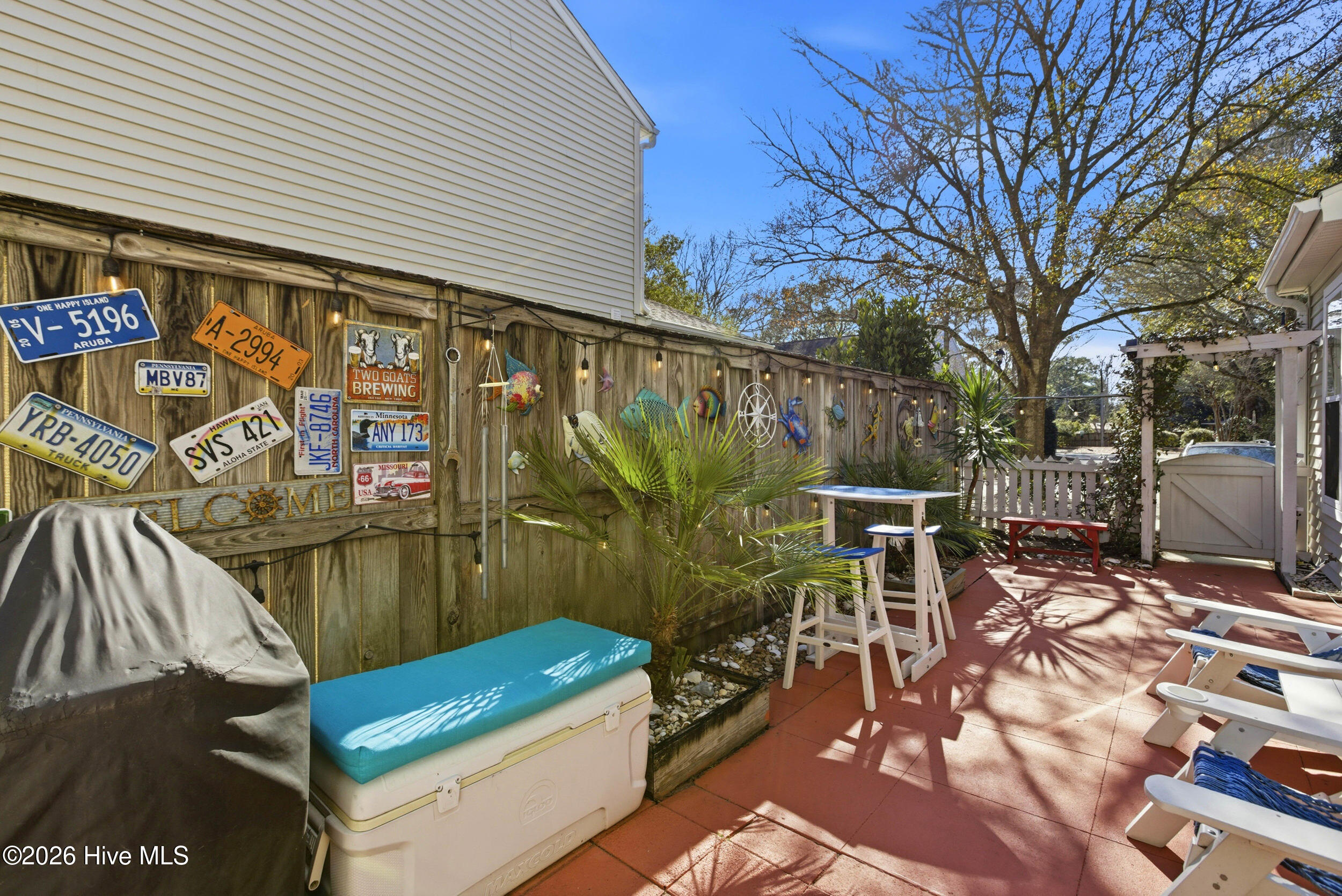 100552075 | Photo 31