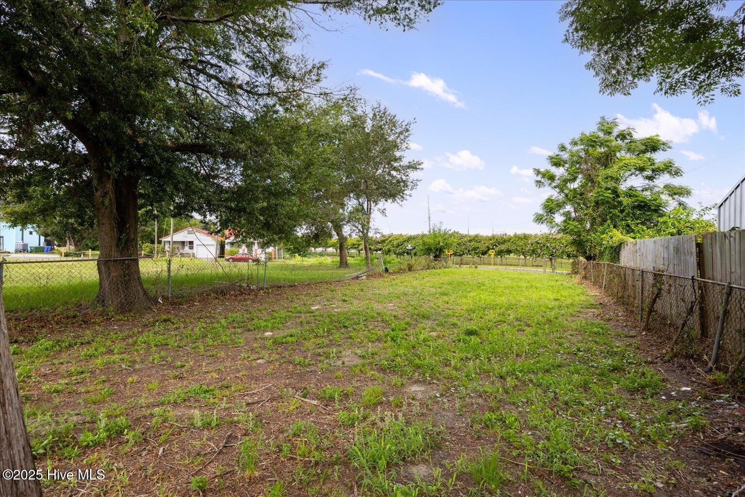 100519890 | Photo 14