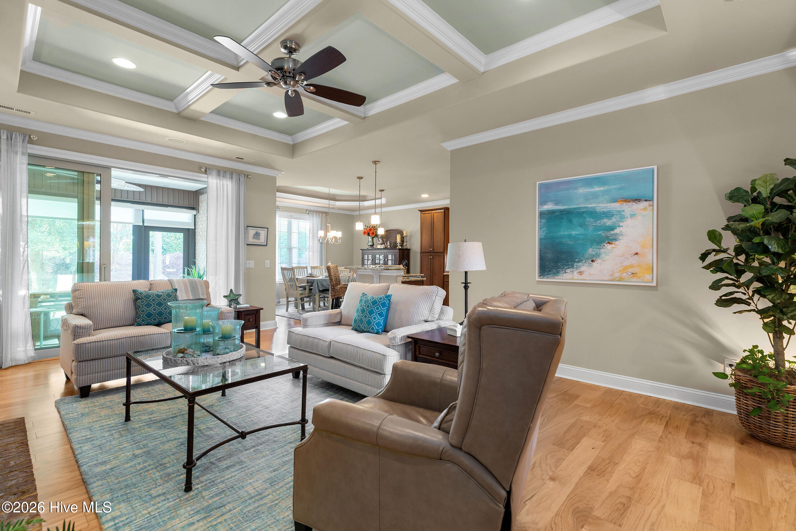 100567107 | Photo 10