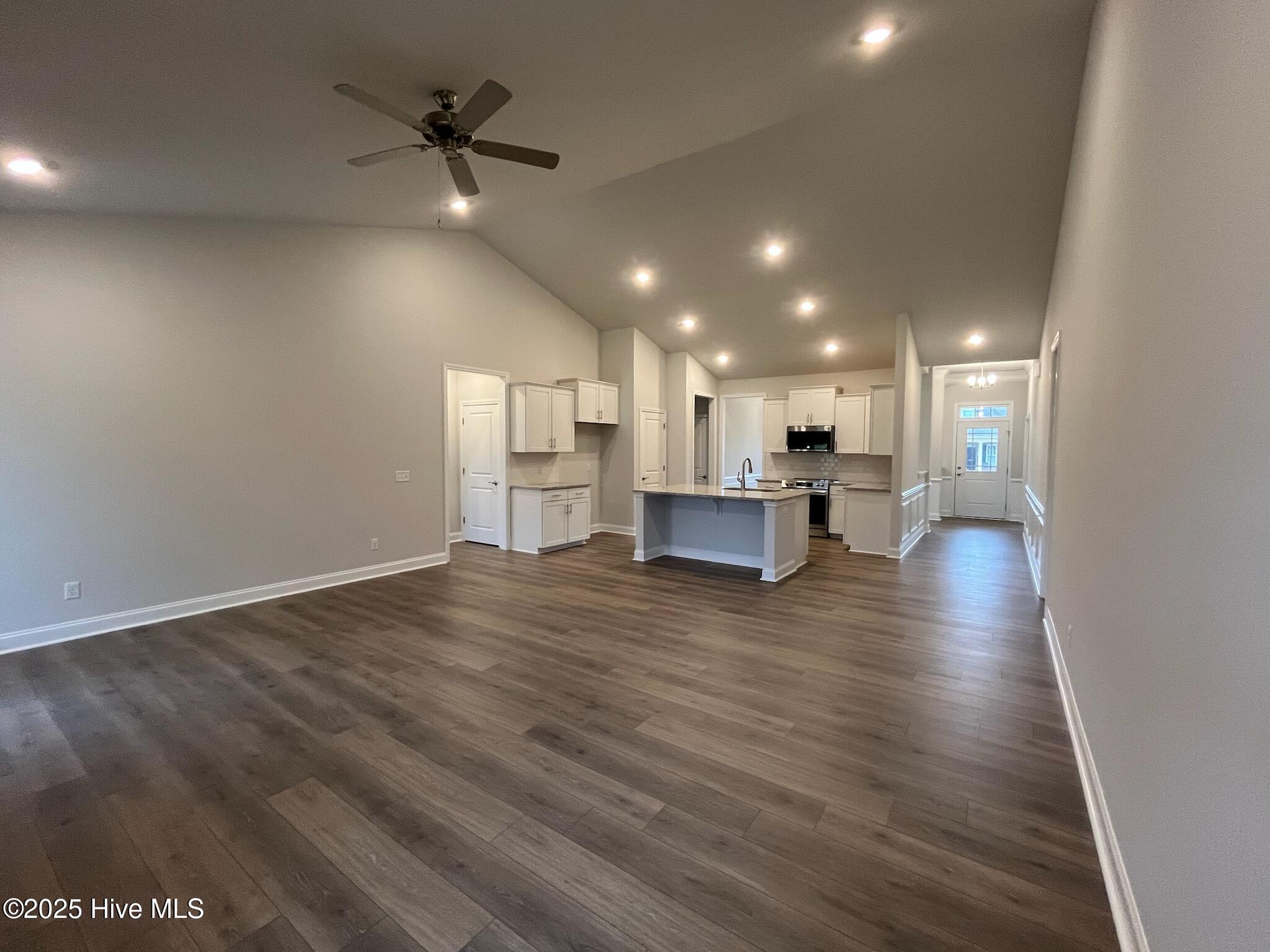 100456477 | Photo 17