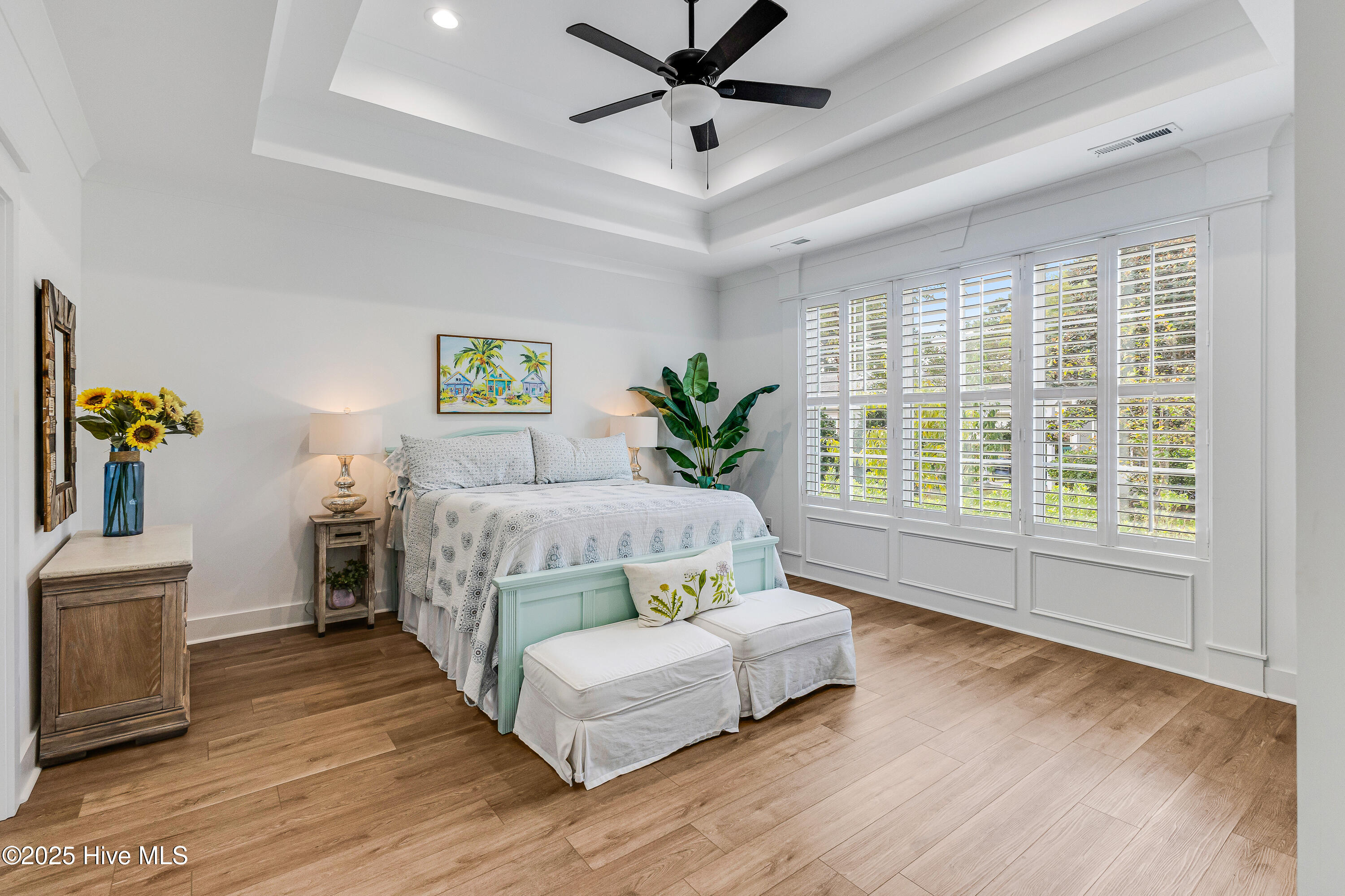 100533188 | Photo 22