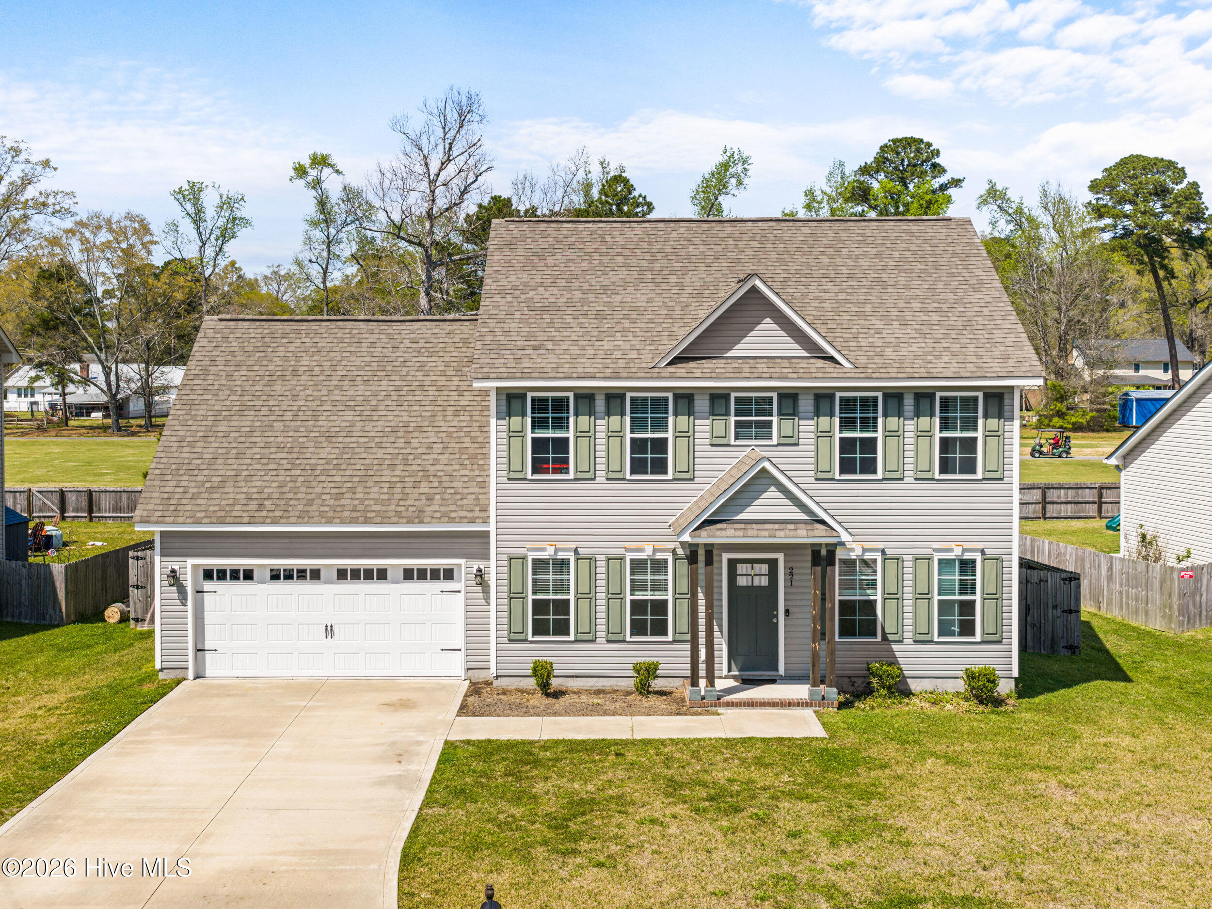 100565211 | Photo 54