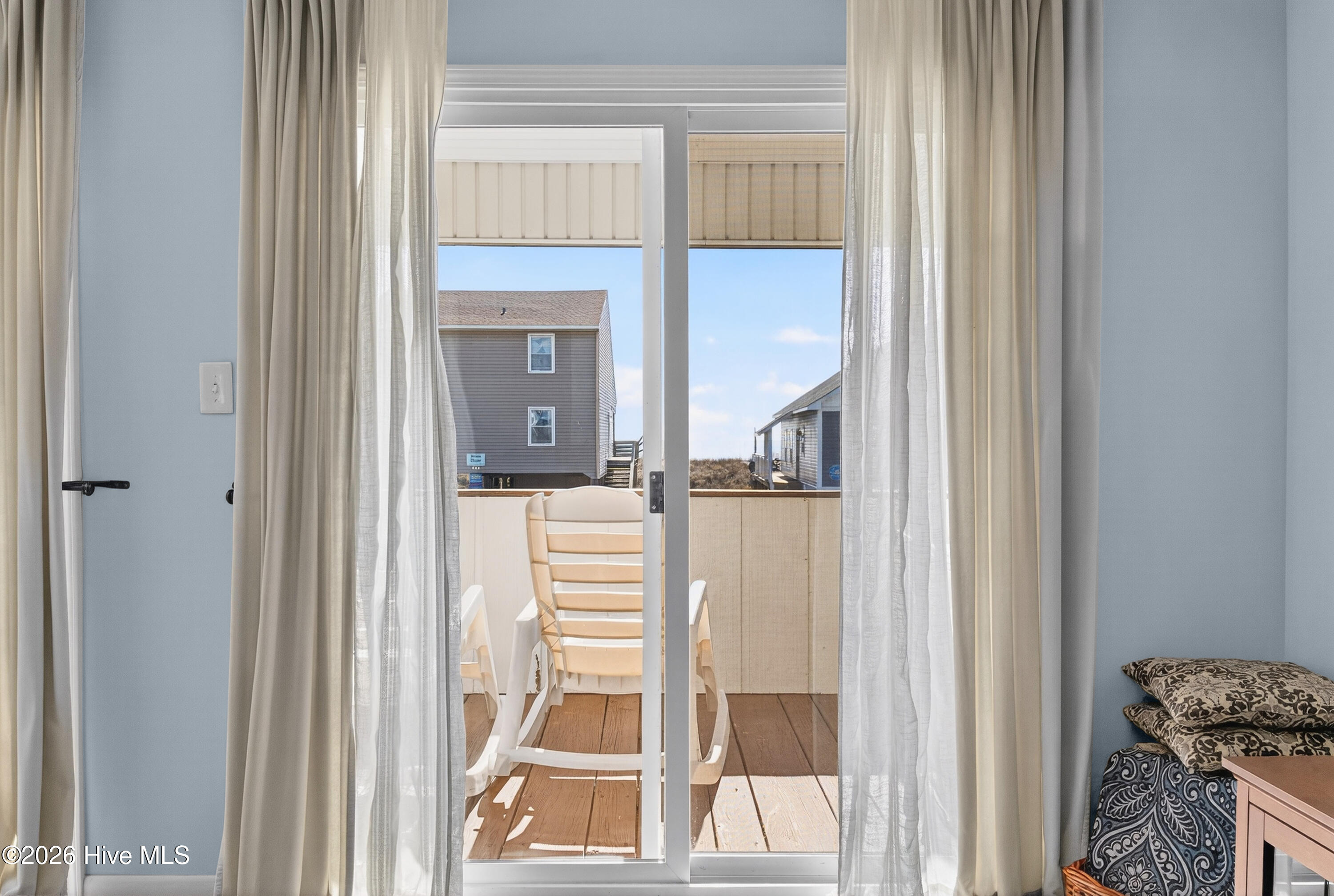 100560758 | Photo 30