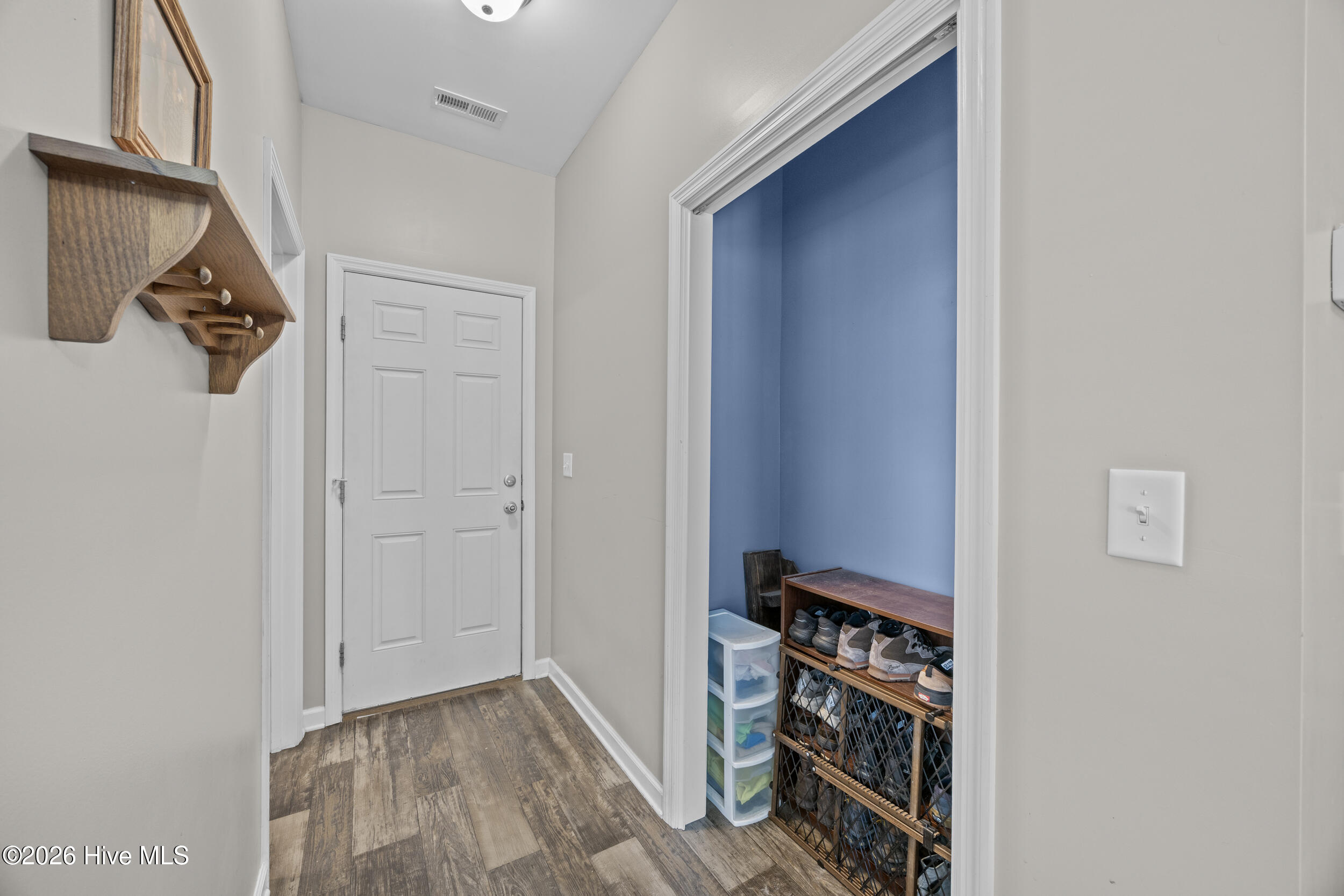 100569653 | Photo 27